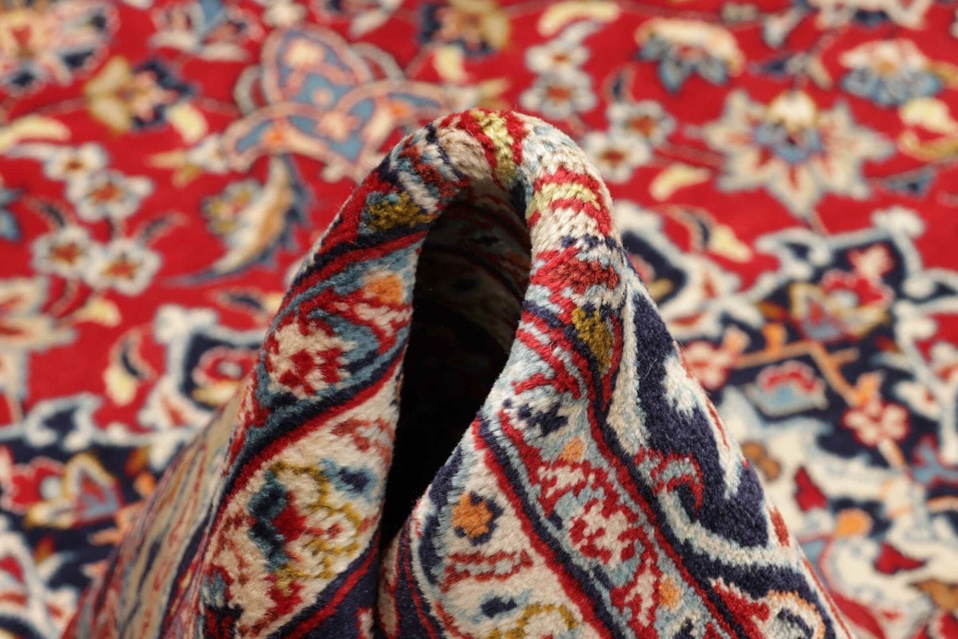 Perserteppich aus Iran, 218 × 340 cm