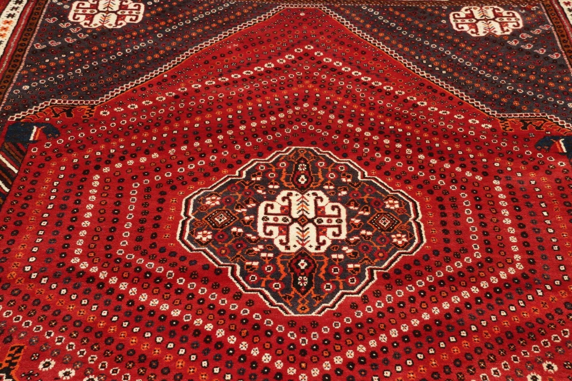 Shiraz Perserteppich 183 × 260 cm aus Wolle, handgeknüpft