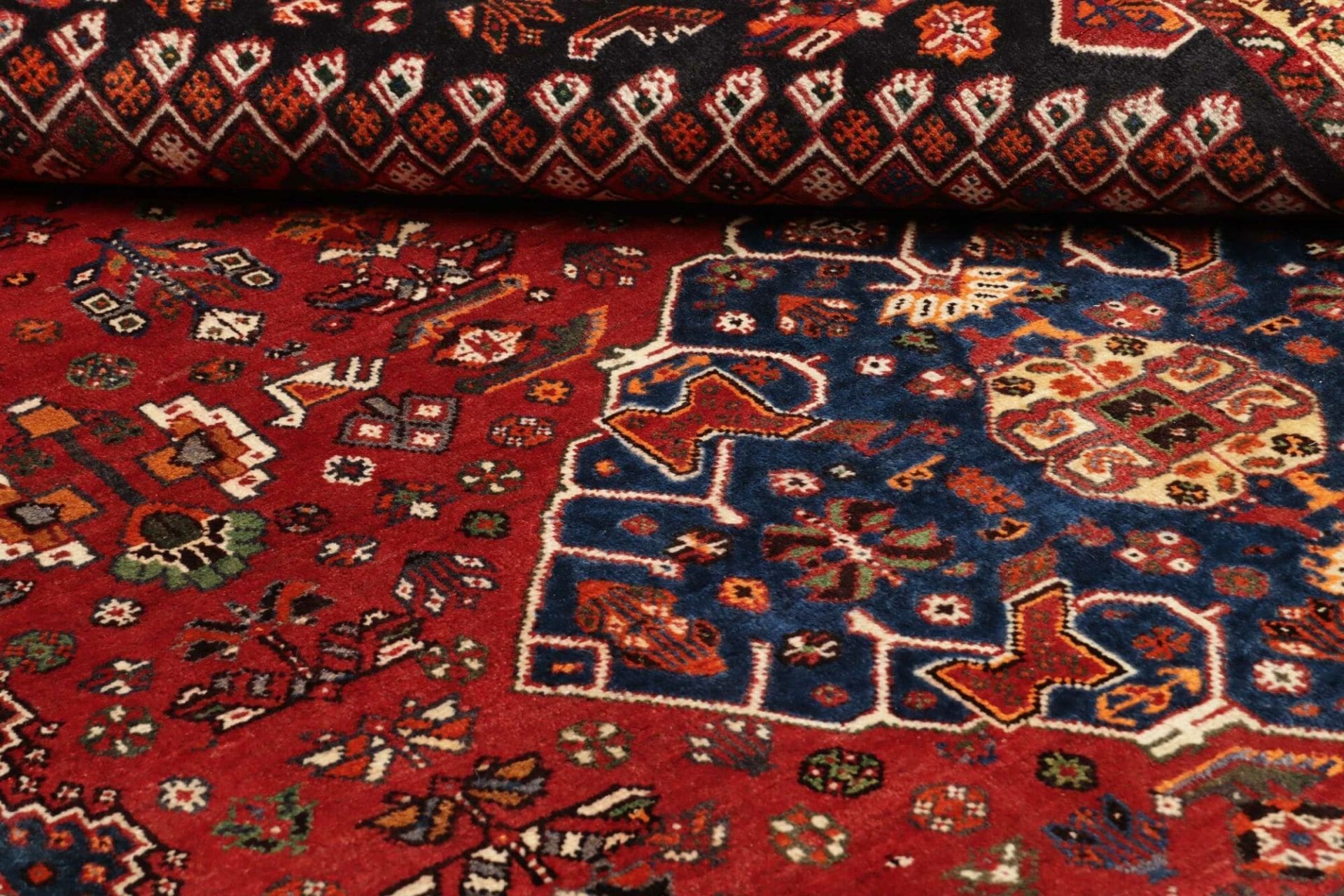 gashghai-orientteppich-181-x-270cm-handgeknupft-aus-schurwolle-9 Qashqai Perserteppich 181 × 270 cm aus Wolle, handgeknüpft
