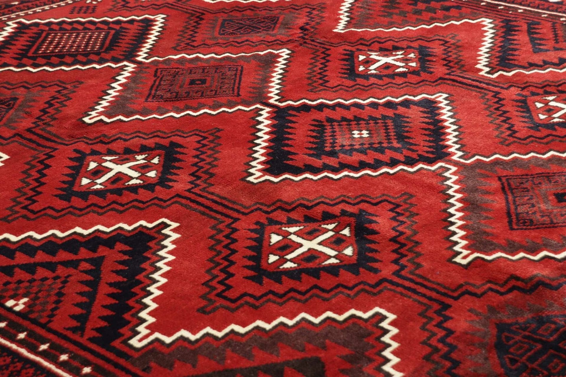 lori-orientteppich-240-x-290cm-geometrisches-muster-handgeknupft-7 Loribaft Perserteppich aus Iran, 240 × 290 cm