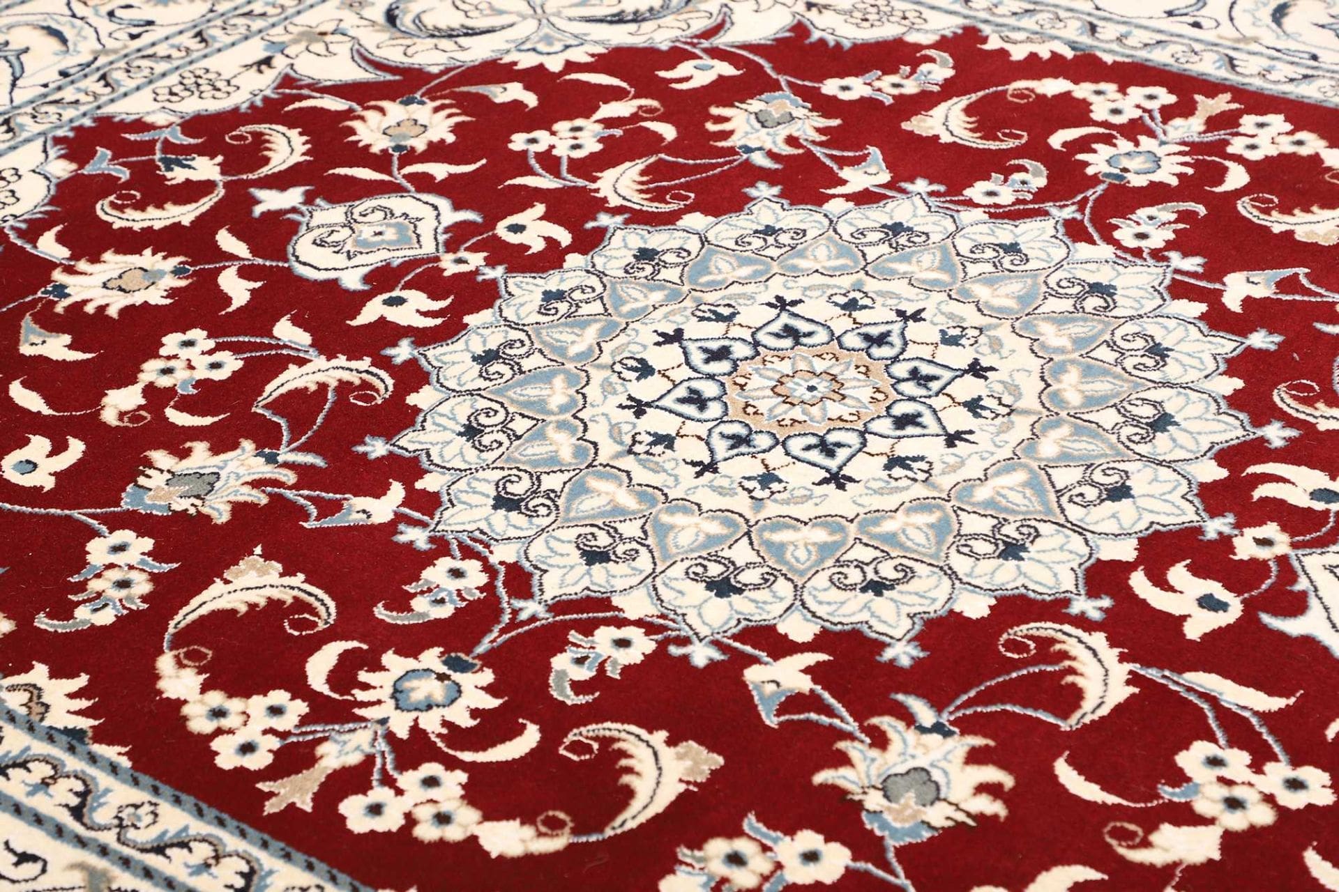 Nain Perserteppich 203 × 250 cm aus Wolle, handgeknüpft