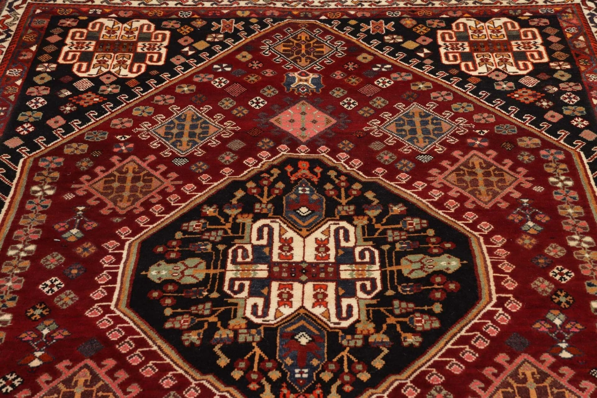 Qashqai Perserteppich aus Iran, 173 × 278 cm