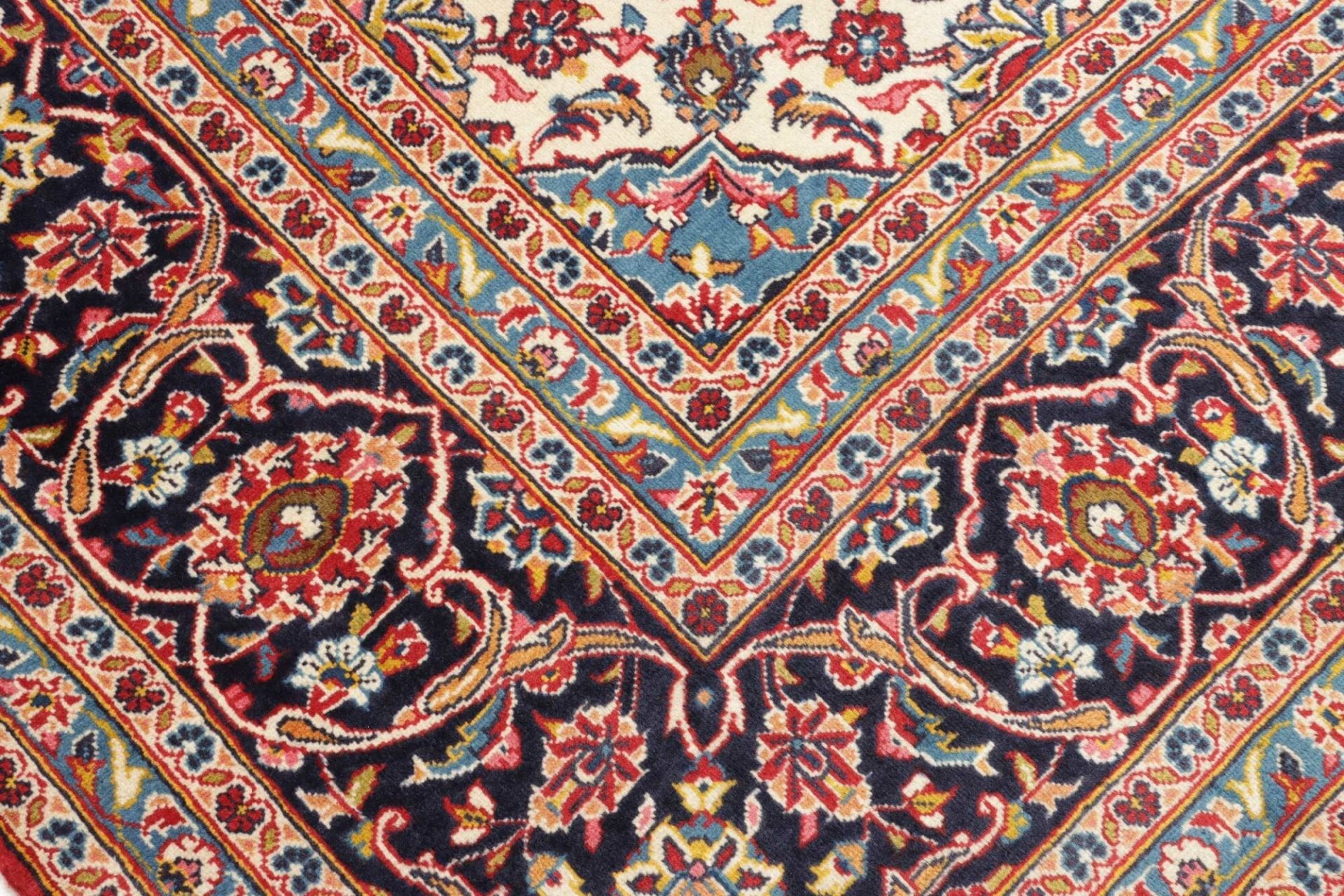 kashan-teppich-248-x-380cm-schurwolle-florales-muster-handgeknupft-5 Handgeknüpfter Kashan Perserteppich 248 × 380 cm