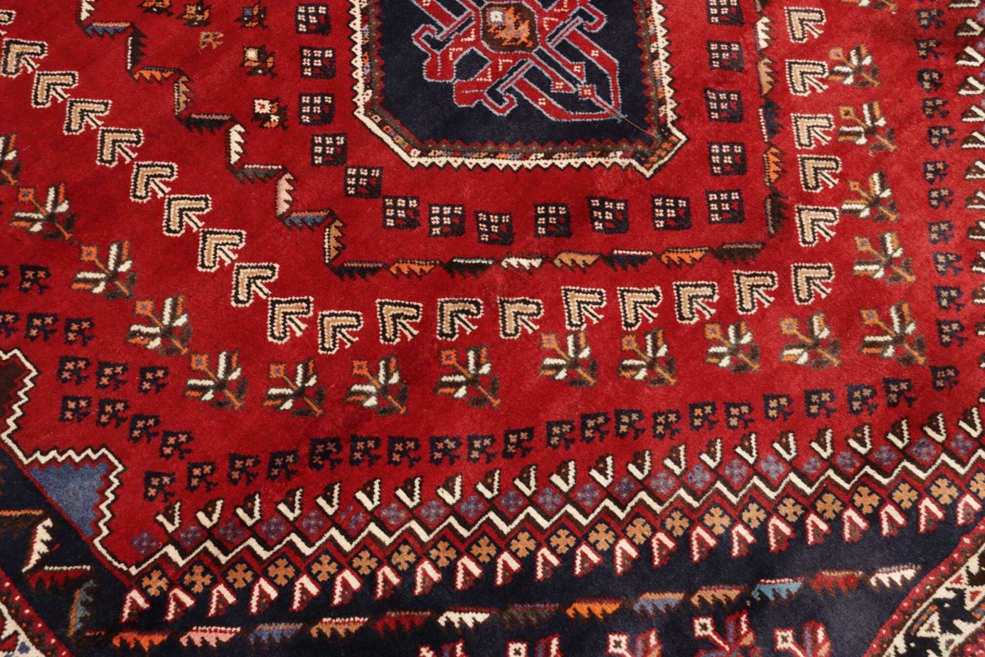 Qashqai Perserteppich aus Iran, 185 × 258 cm