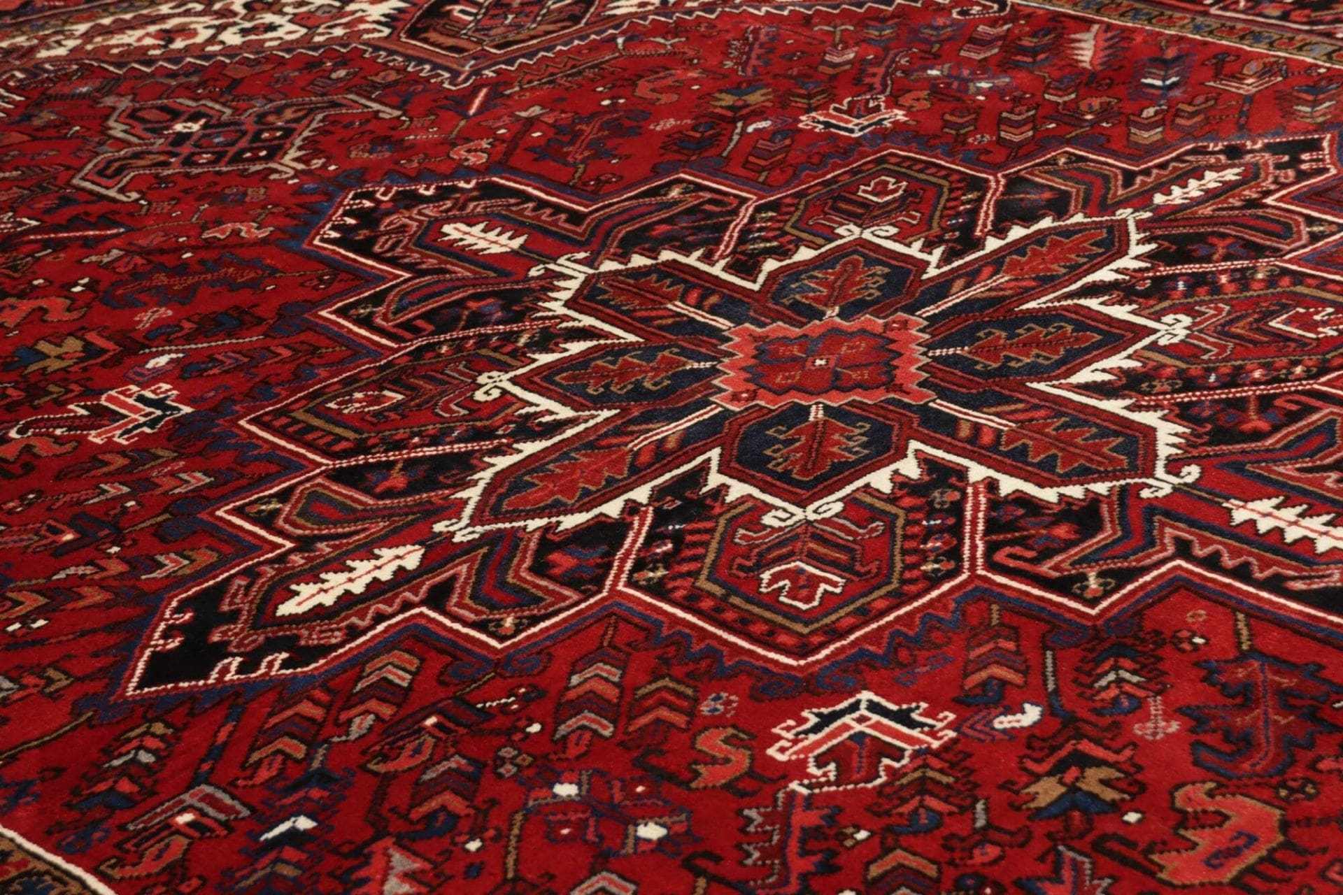 heriz-teppich-255-x-322-cm-geometrisch-schurwolle-handgeknupft-6 Heriz Perserteppich aus Iran, 255 × 322 cm
