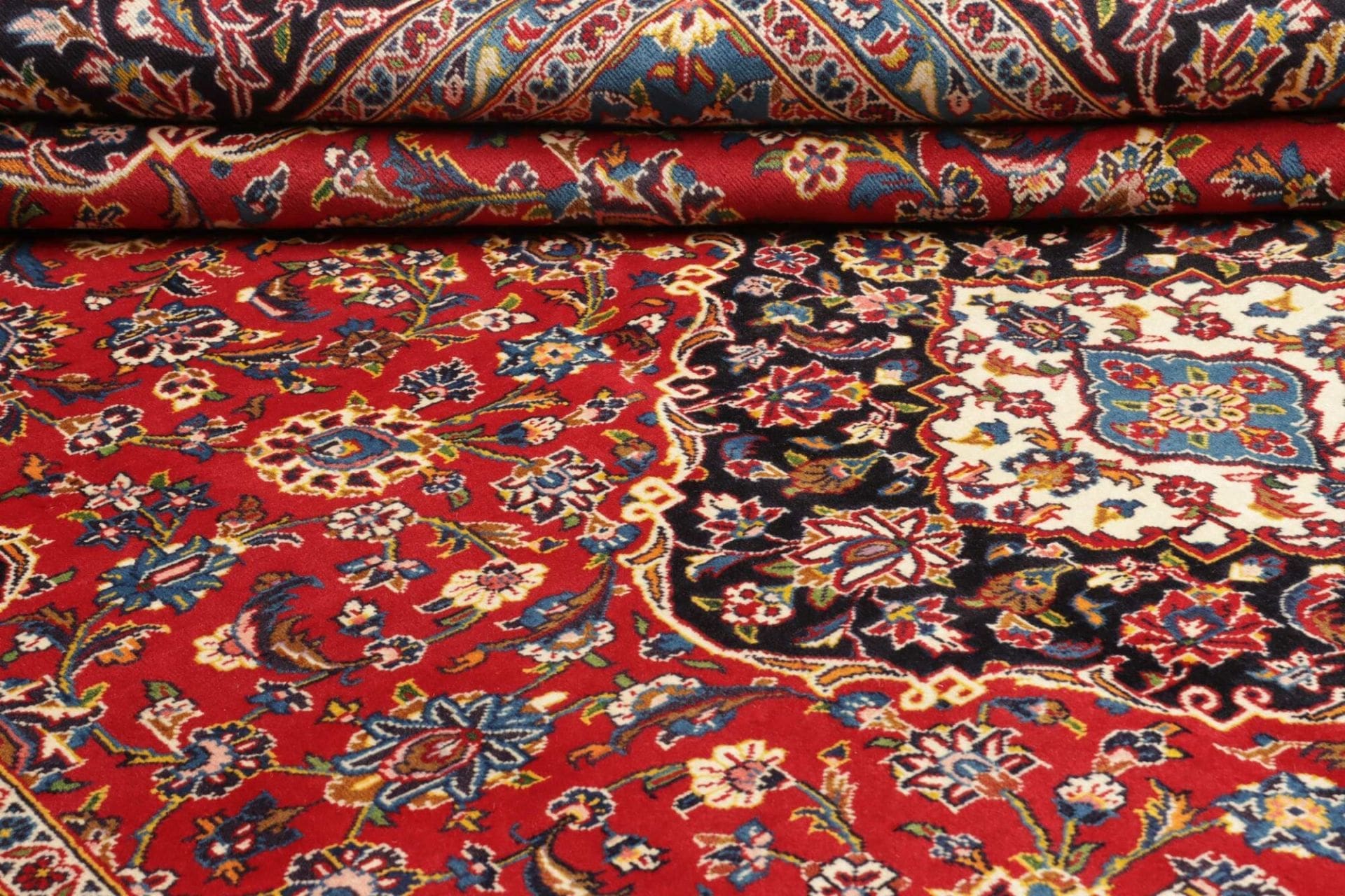 Handgeknüpfter Kashan Perserteppich 276 × 385 cm