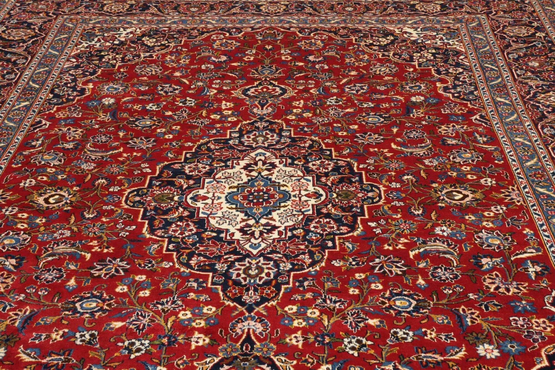 Kashan Perserteppich 271 × 396 cm aus Wolle, handgeknüpft