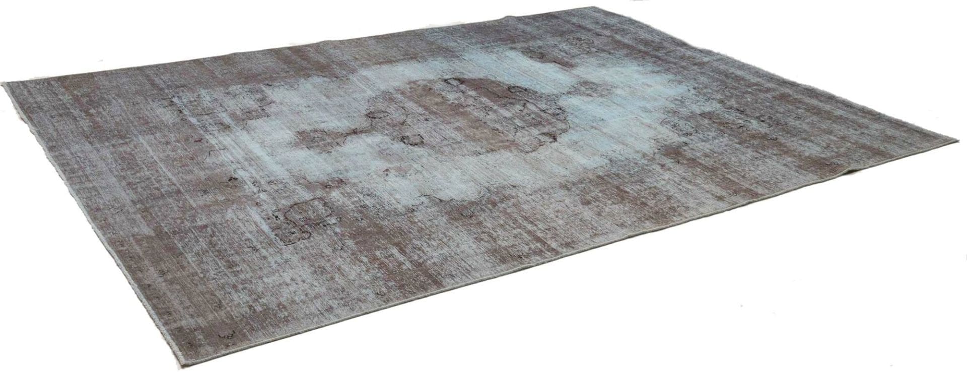 Perserteppich aus Iran, 243 × 325 cm