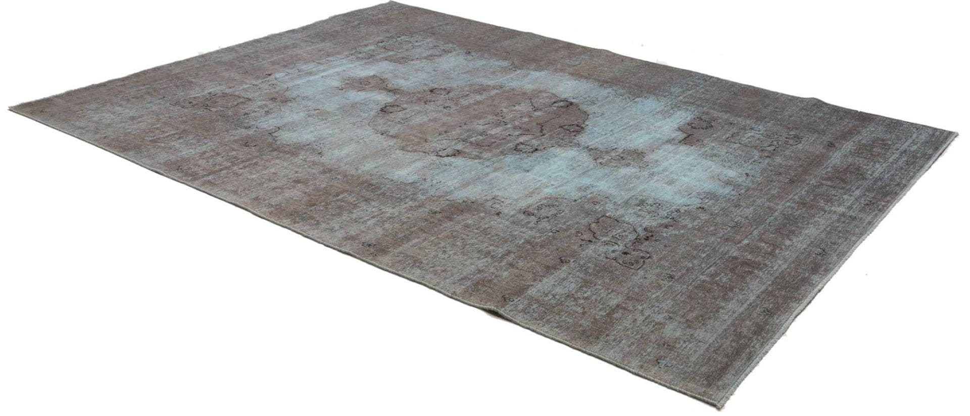 Perserteppich aus Iran, 243 × 325 cm