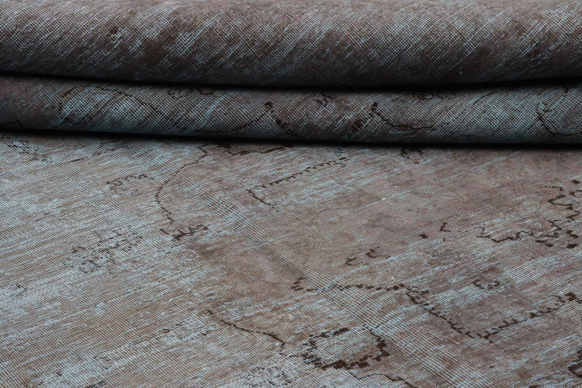 Perserteppich aus Iran, 243 × 325 cm