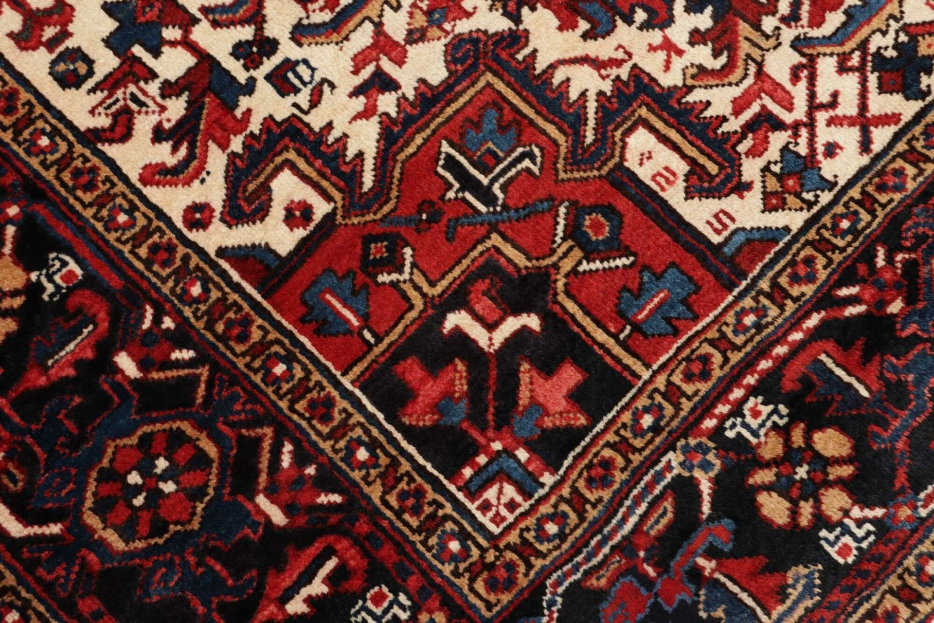 Heriz Perserteppich 251 × 315 cm aus Wolle, handgeknüpft