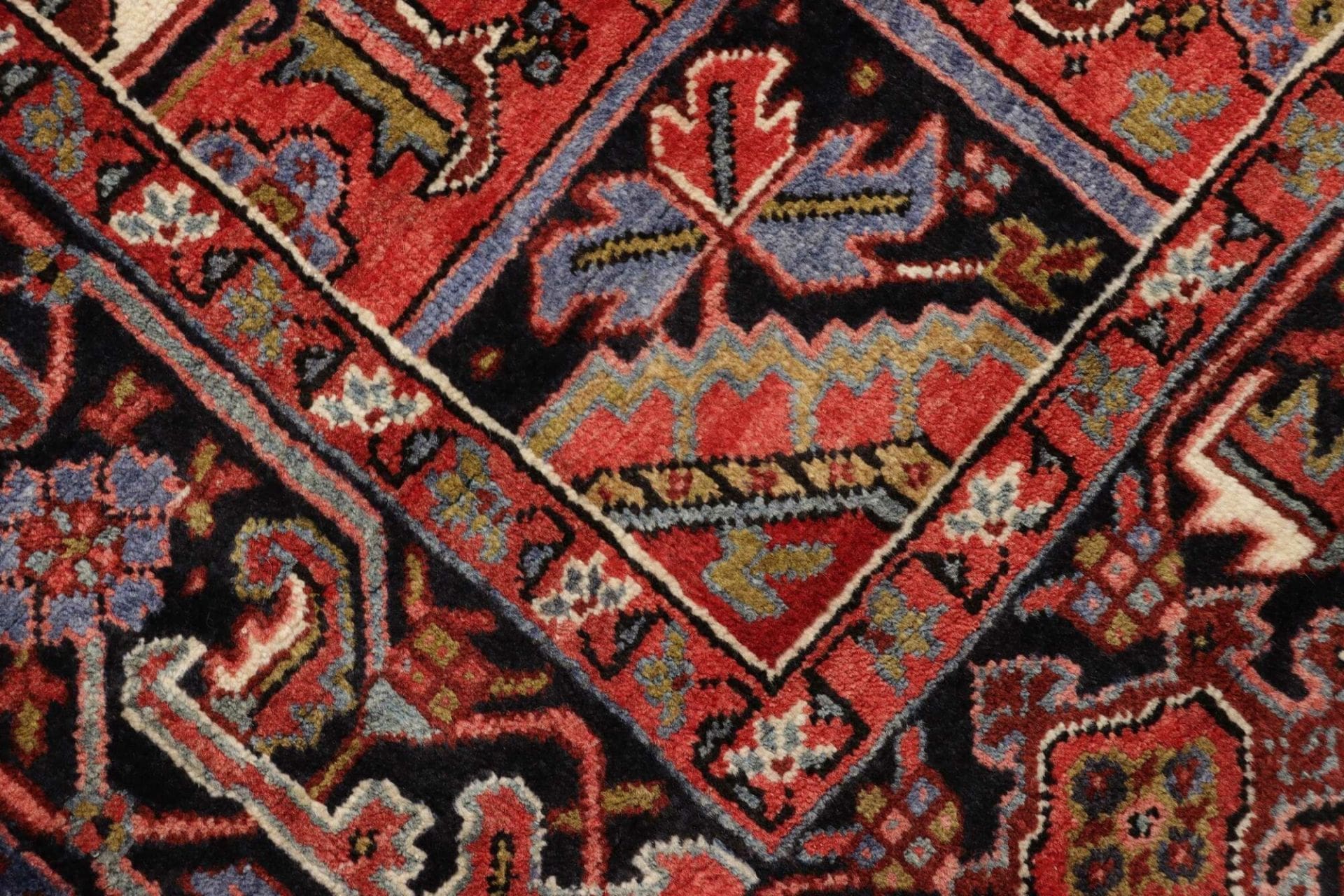 Handgeknüpfter Heriz Perserteppich, 280 × 340 cm, Wolle