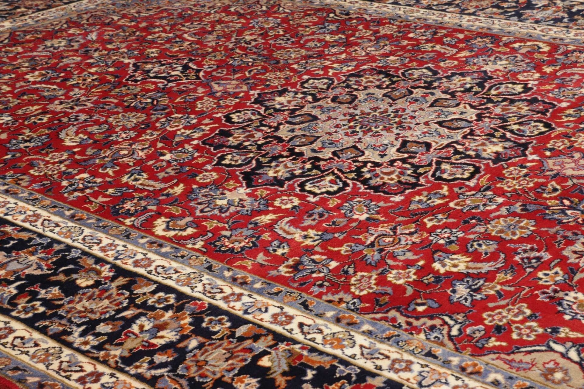 Perserteppich 258 × 390 cm aus Wolle, handgeknüpft