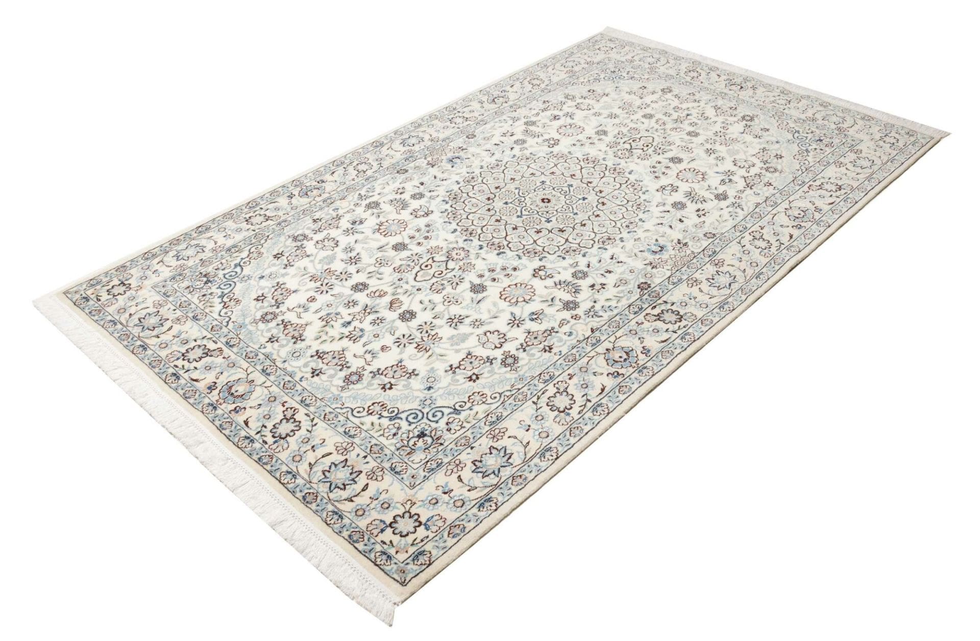 Handgeknüpfter Nain Perserteppich, 136 × 223 cm, Wolle
