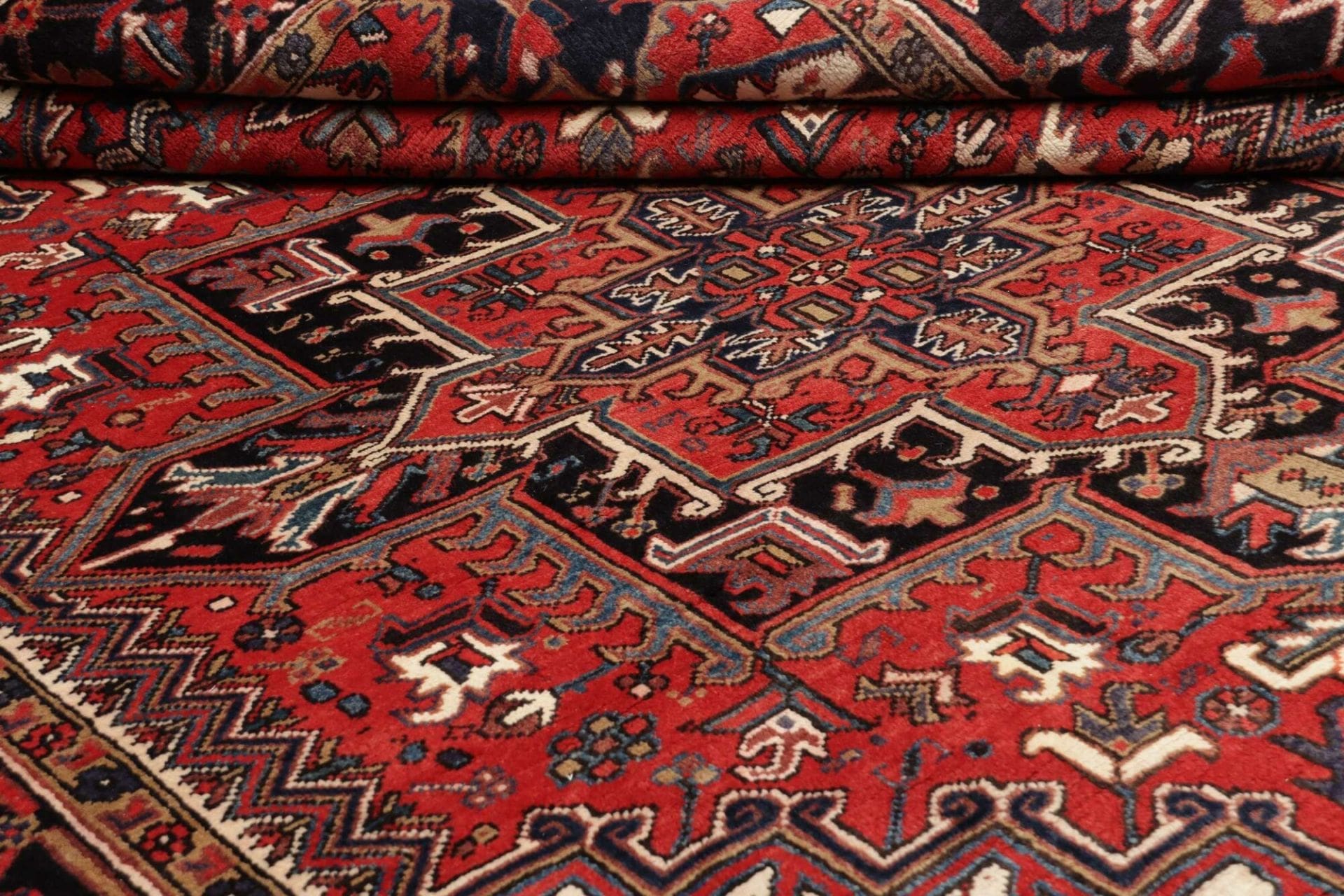 Heriz Perserteppich aus Iran, 250 × 310 cm