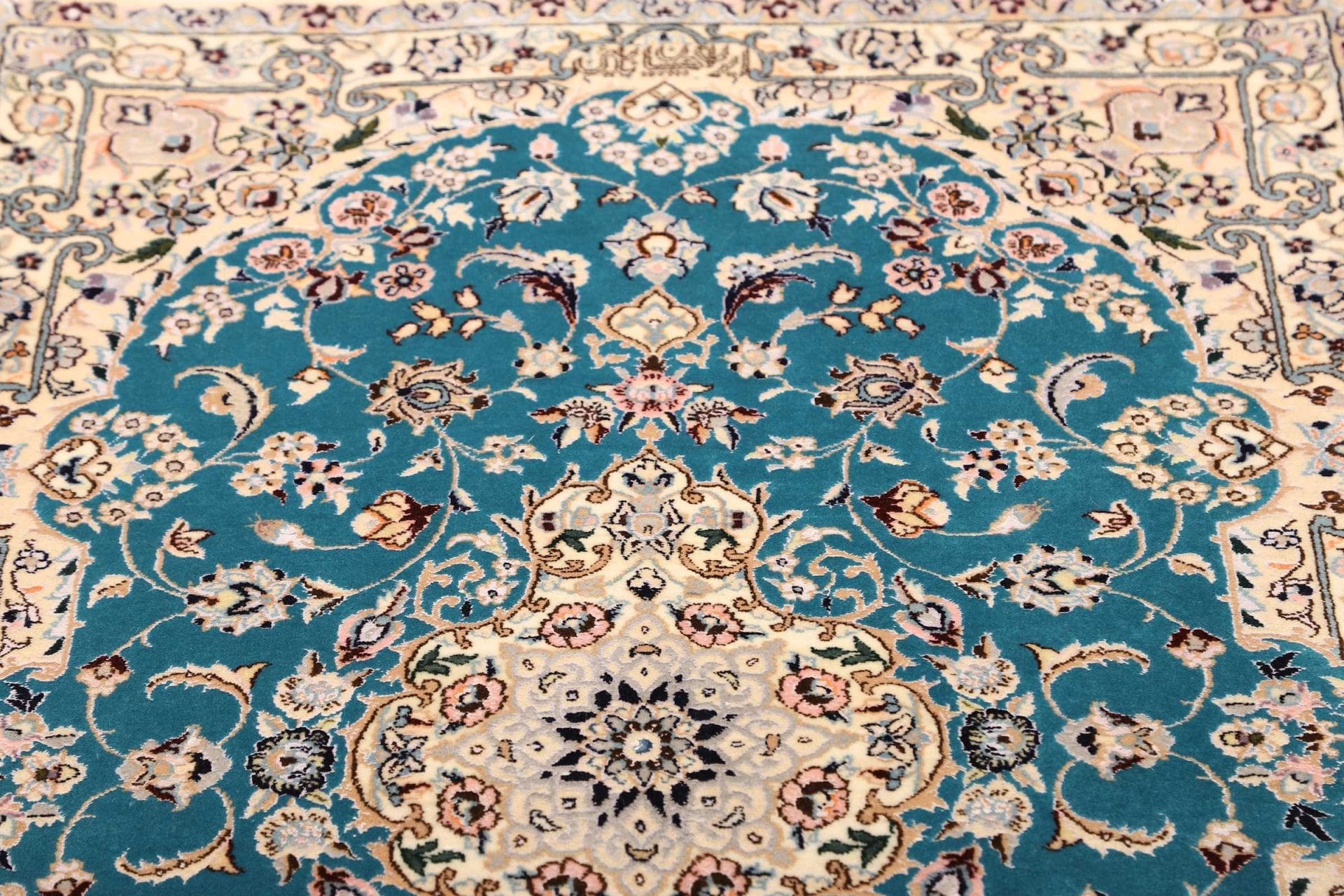 Nain Perserteppich aus Iran, 84 × 120 cm