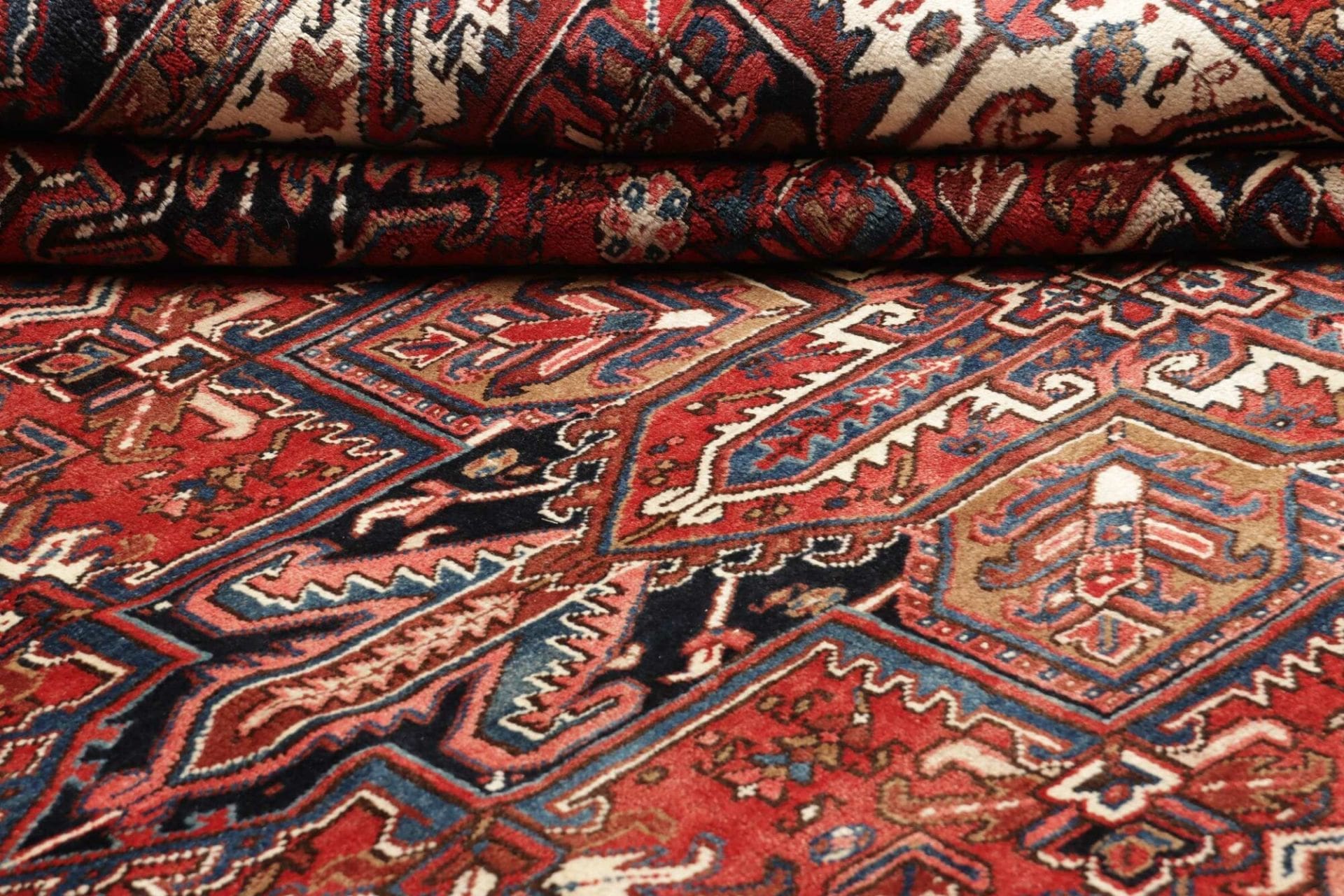 Heriz Perserteppich 280 × 342 cm aus Wolle, handgeknüpft