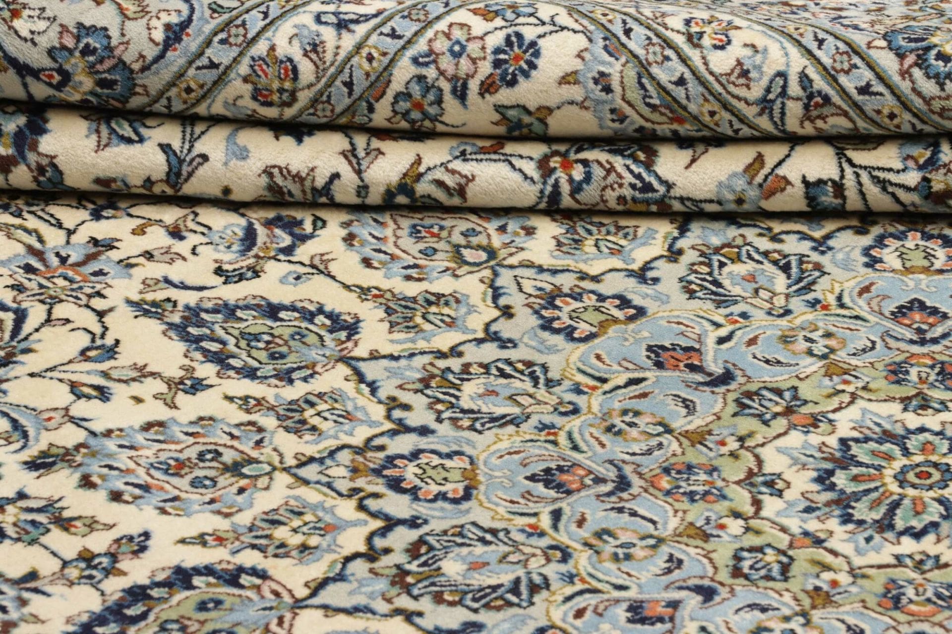 Handgeknüpfter Kashan Perserteppich 295 × 360 cm