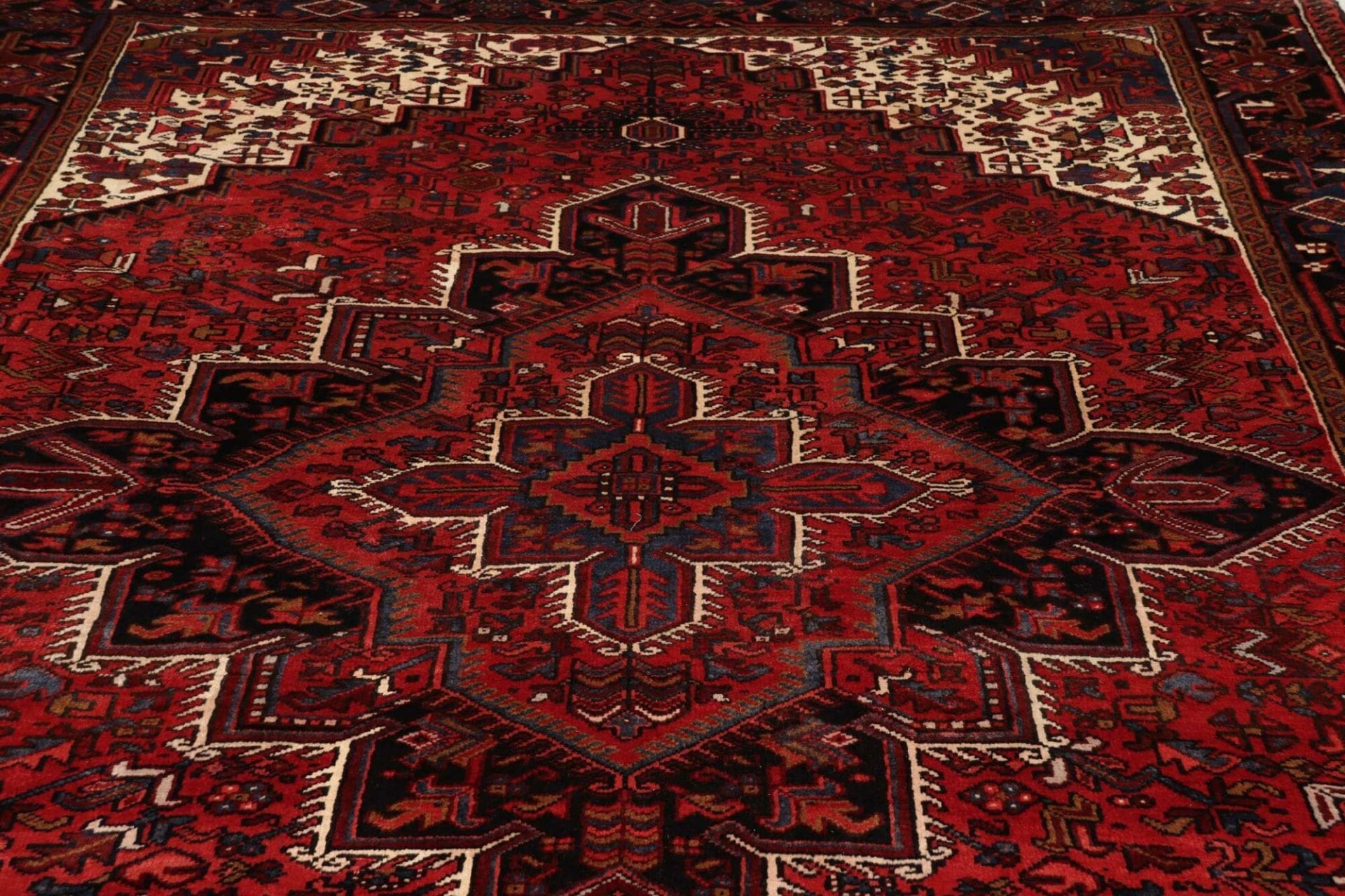 Handgeknüpfter Heriz Perserteppich 228 × 300 cm