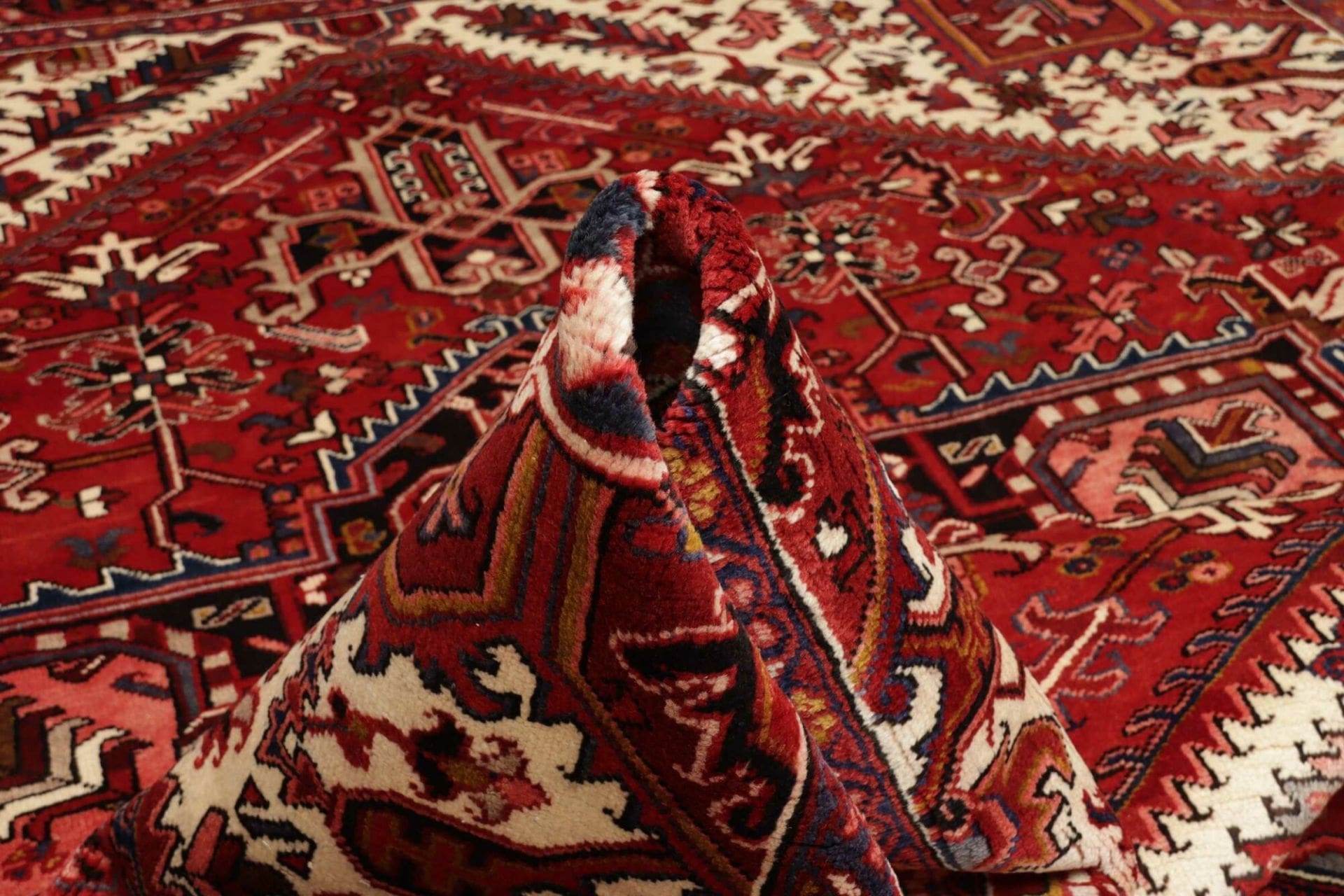Heriz Perserteppich aus Iran, 288 × 358 cm