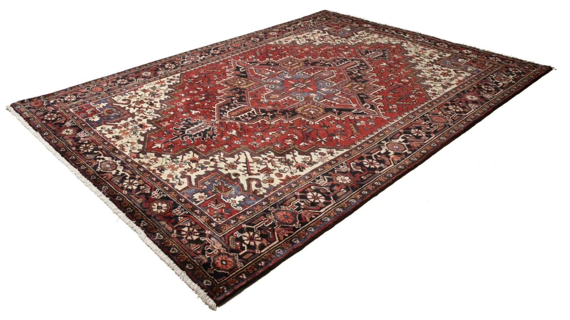 Handgeknüpfter Heriz Perserteppich 230 × 312 cm