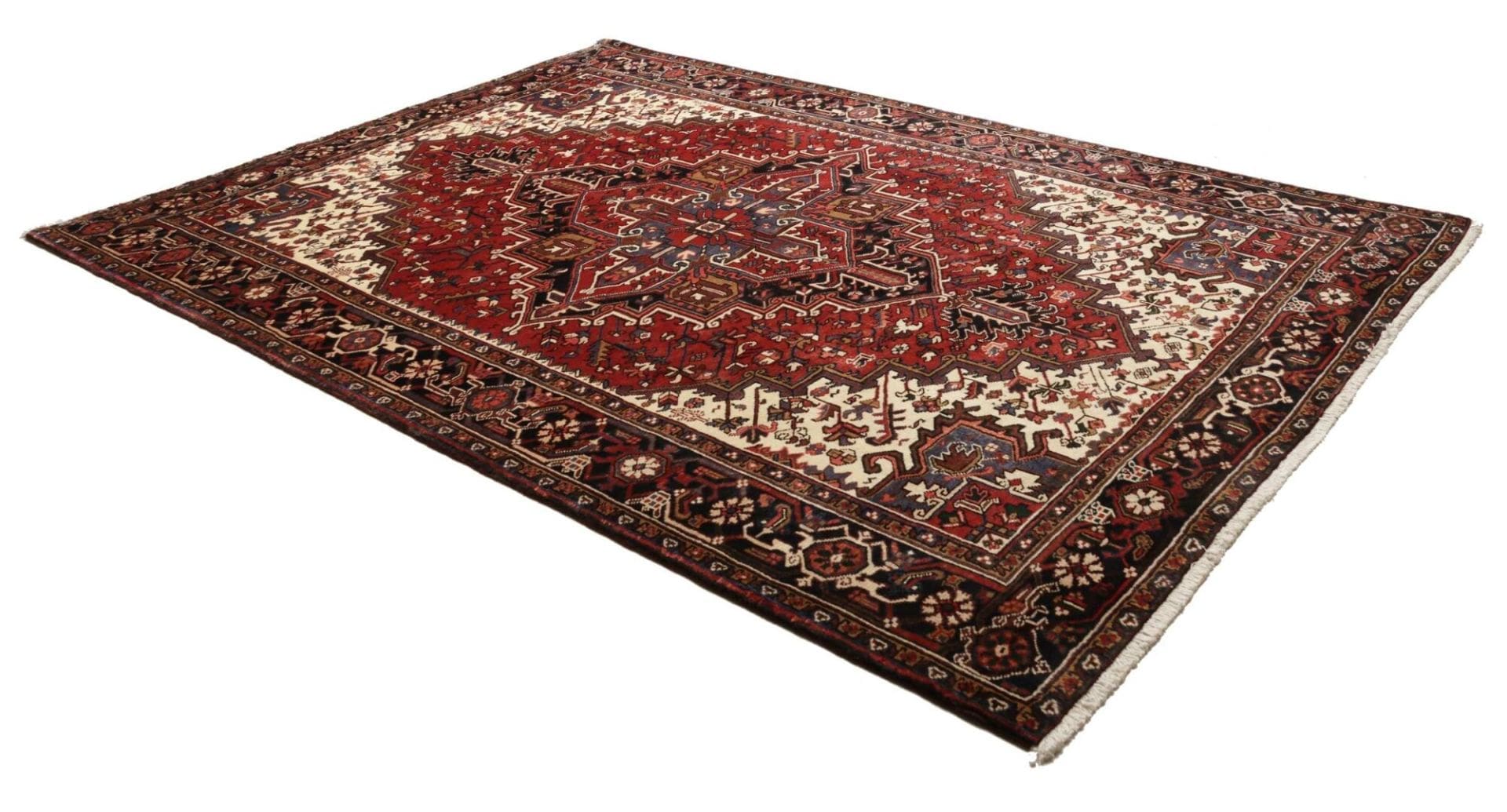 Handgeknüpfter Heriz Perserteppich 230 × 312 cm