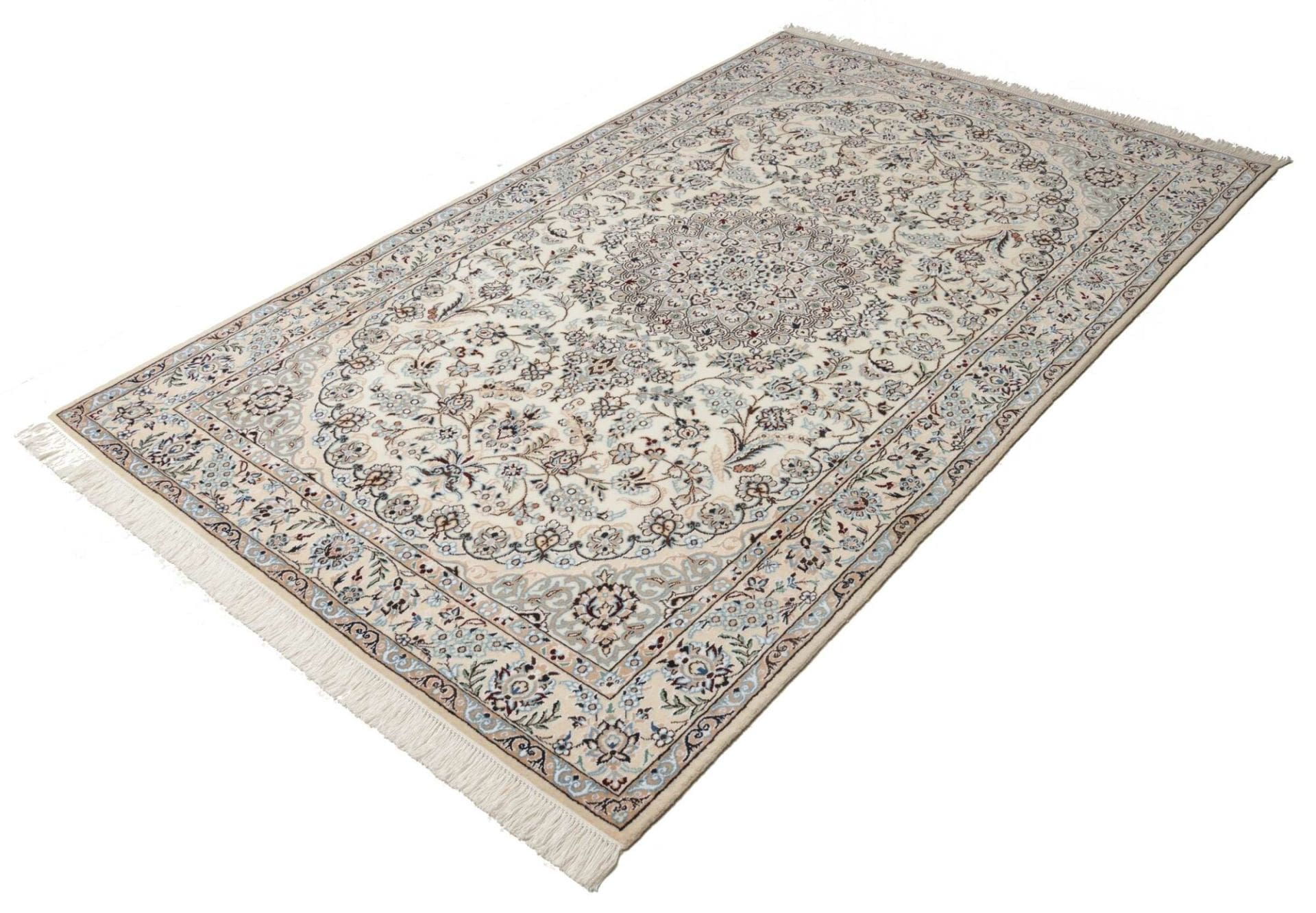 Nain Perserteppich 138 × 225 cm aus Wolle, handgeknüpft