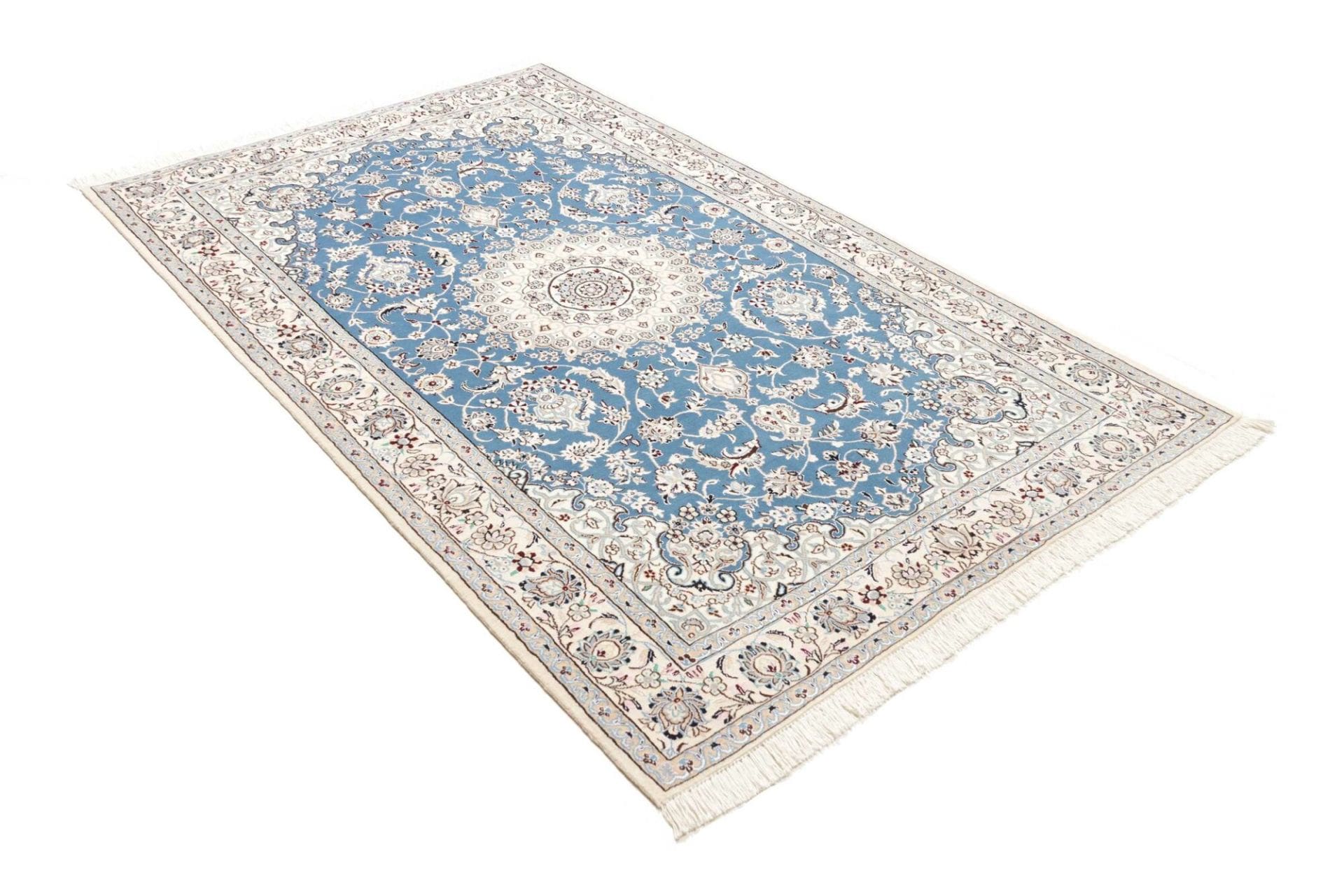 Nain Perserteppich aus Iran, 138 × 227 cm