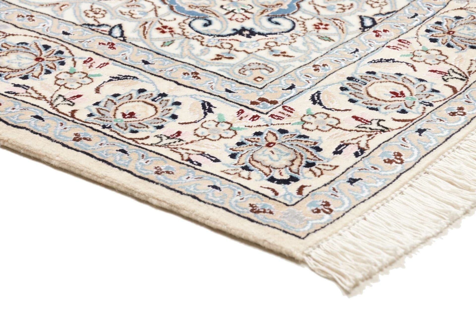 Nain Perserteppich aus Iran, 138 × 227 cm