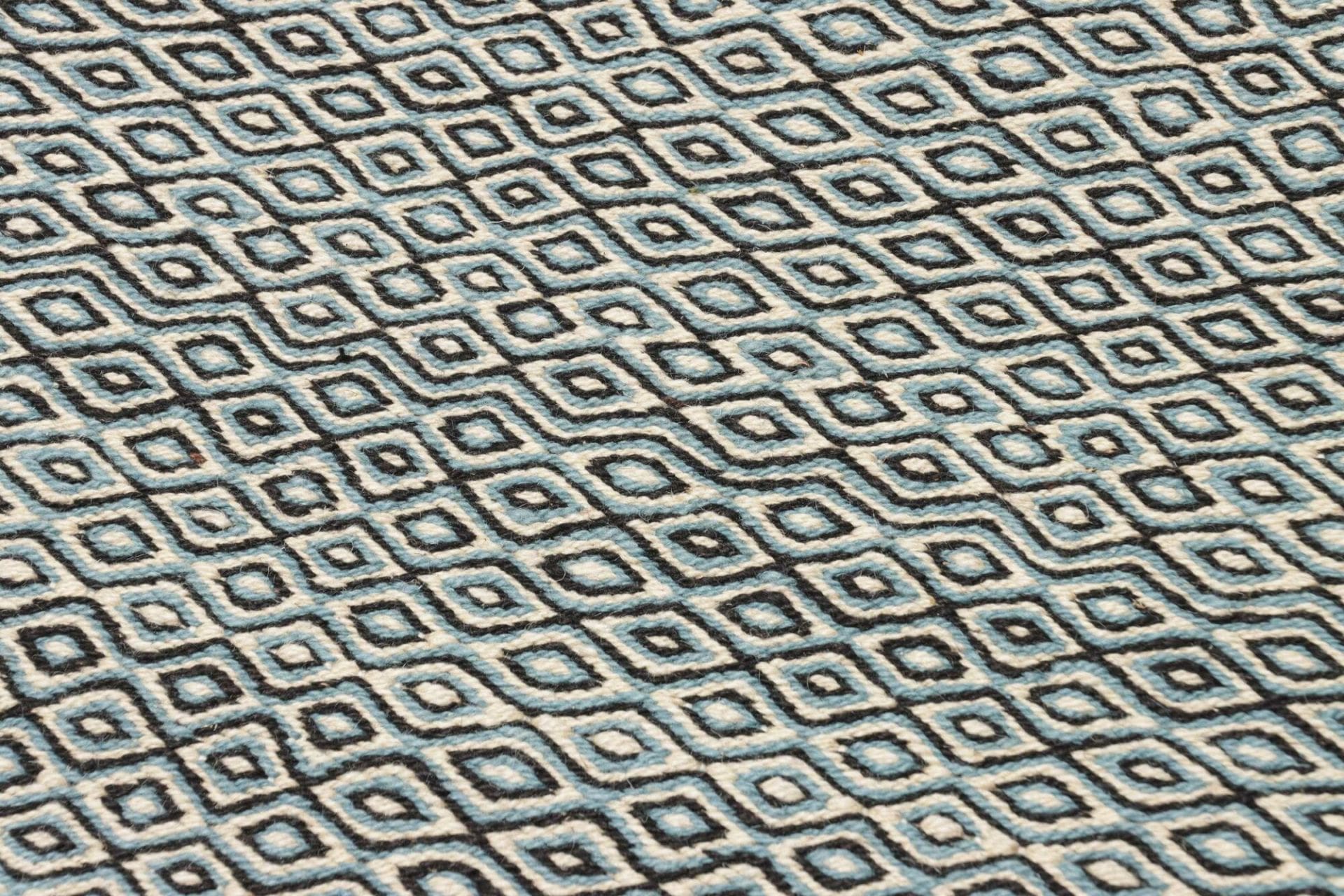 Kelim Perserteppich aus Iran, 250 × 312 cm