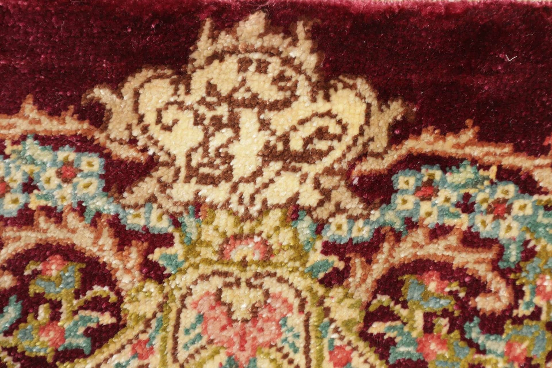 Ghom Perserteppich aus Iran, 86 × 123 cm