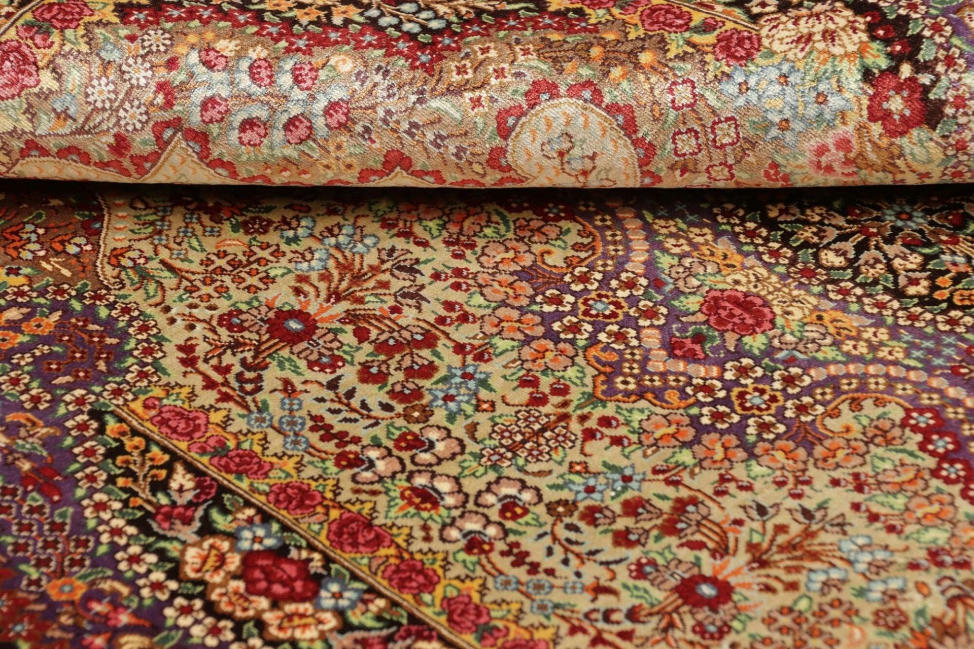 Ghom Perserteppich aus Iran, 83 × 121 cm