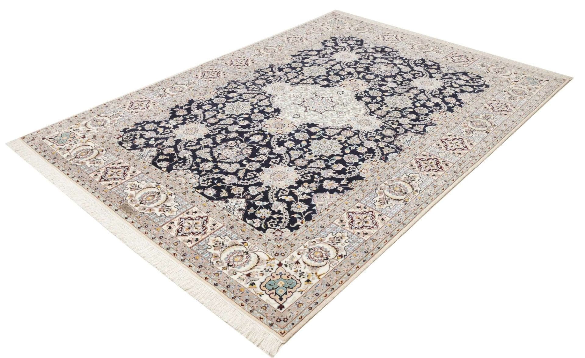 Nain Perserteppich aus Iran, 183 × 246 cm