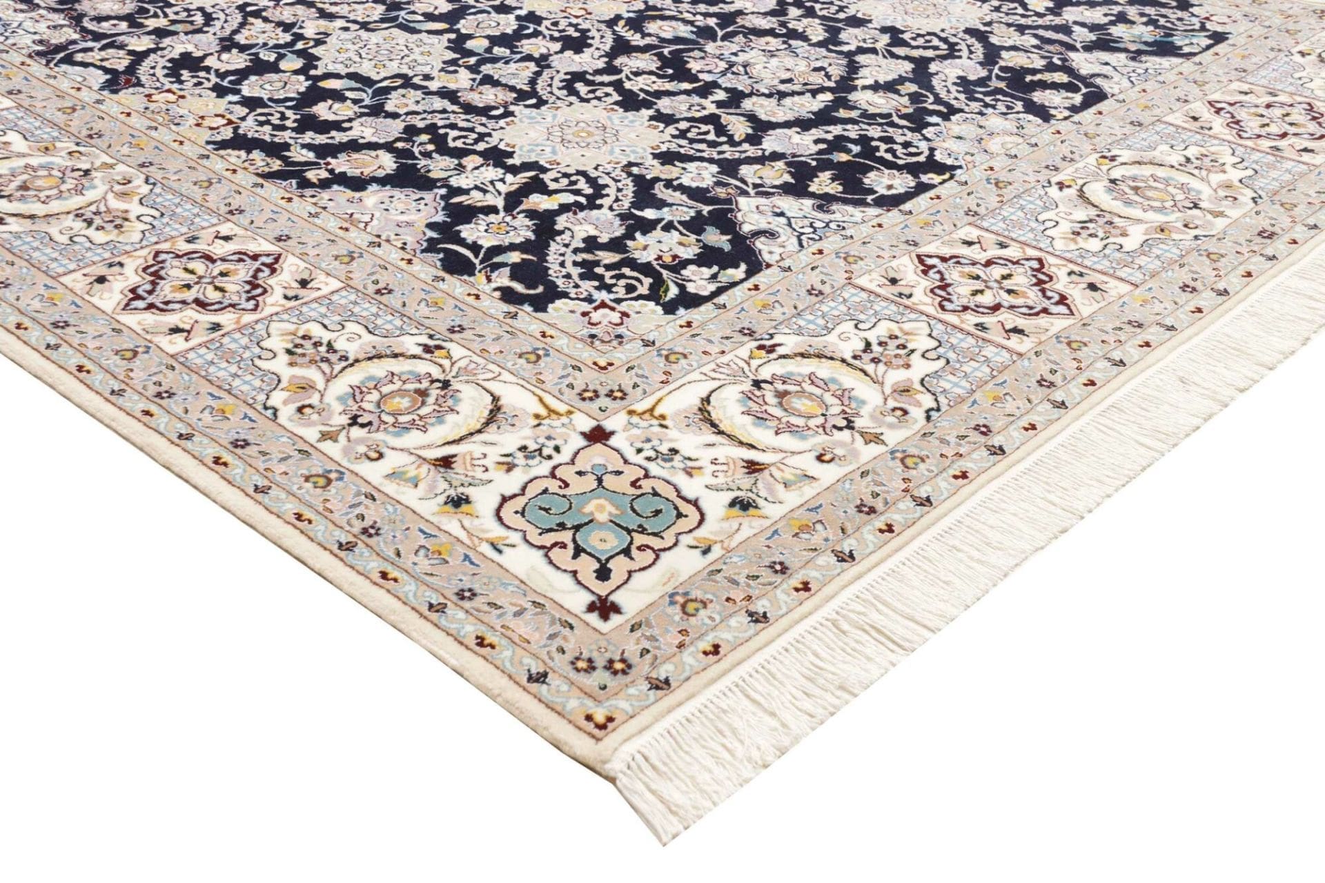 Nain Perserteppich aus Iran, 183 × 246 cm