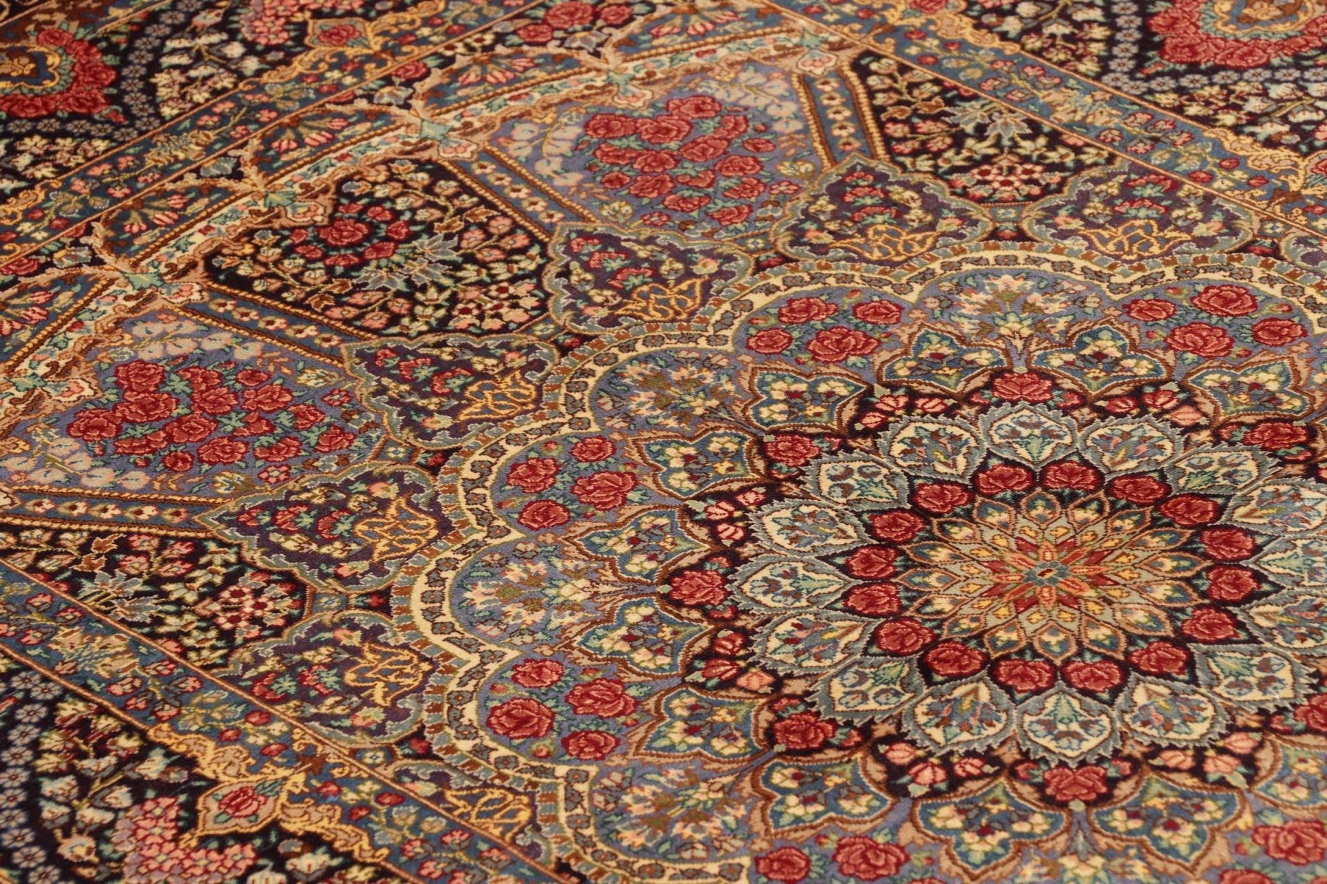Ghom Perserteppich aus Iran, 84 × 123 cm