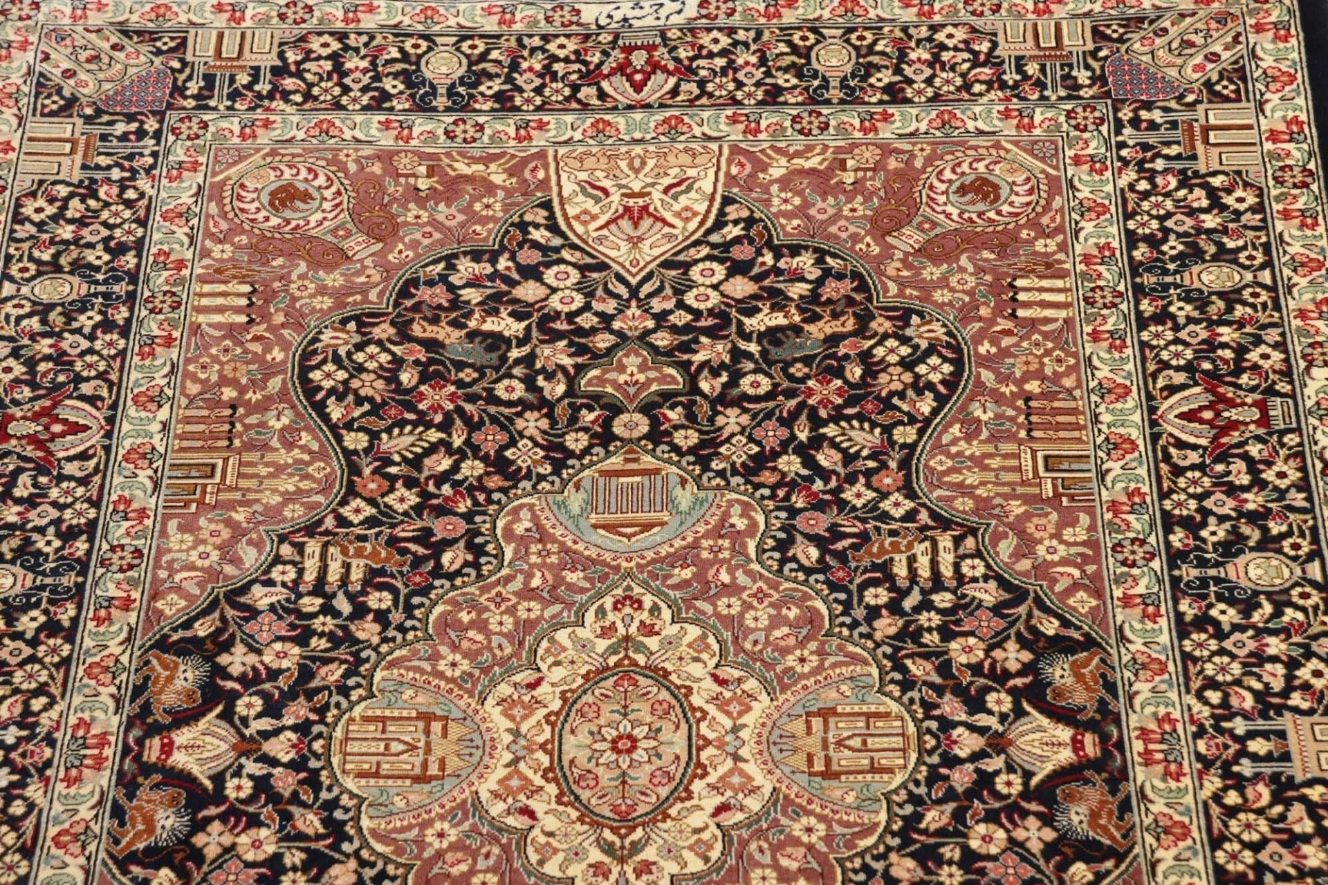 Handgeknüpfter Ghom Perserteppich, 84 × 121 cm, Seide