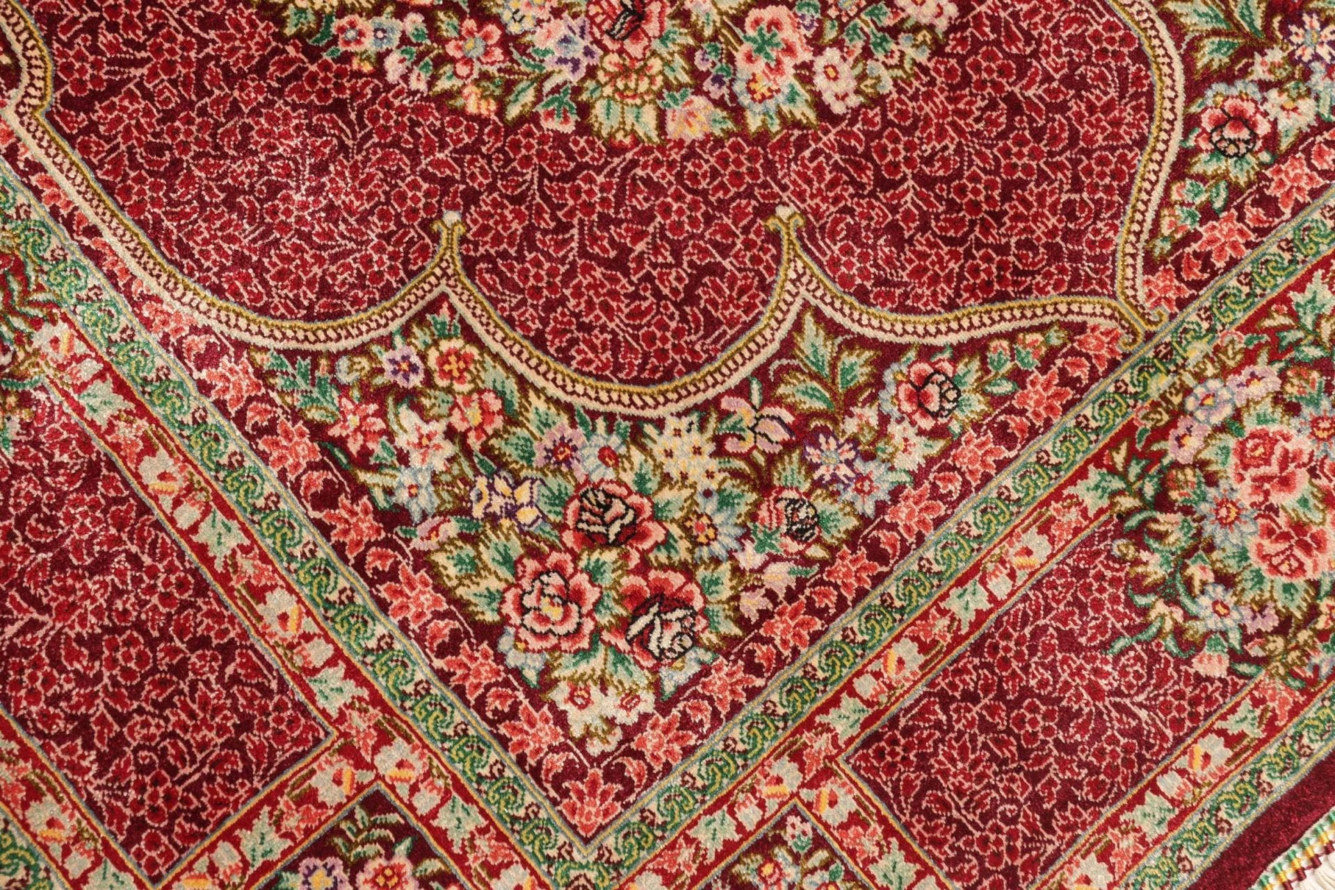 Ghom Perserteppich aus Iran, 84 × 118 cm