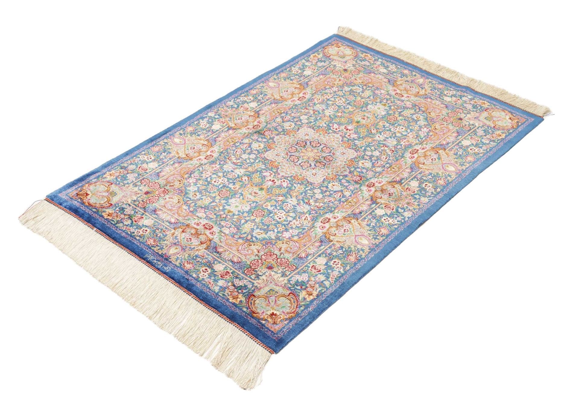 Ghom Perserteppich 83 × 117 cm aus Seide, handgeknüpft