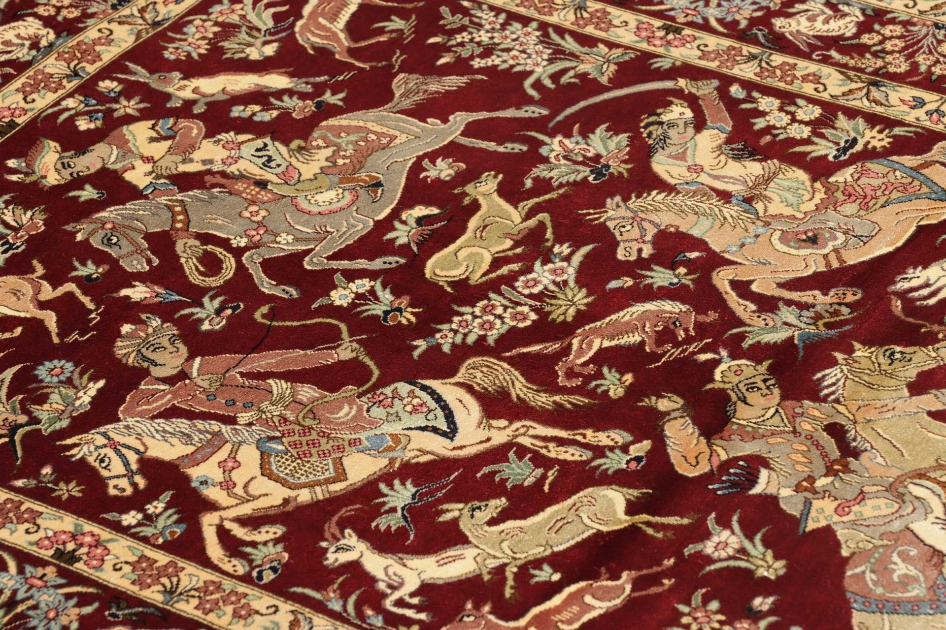 Handgeknüpfter Ghom Perserteppich 83 × 124 cm