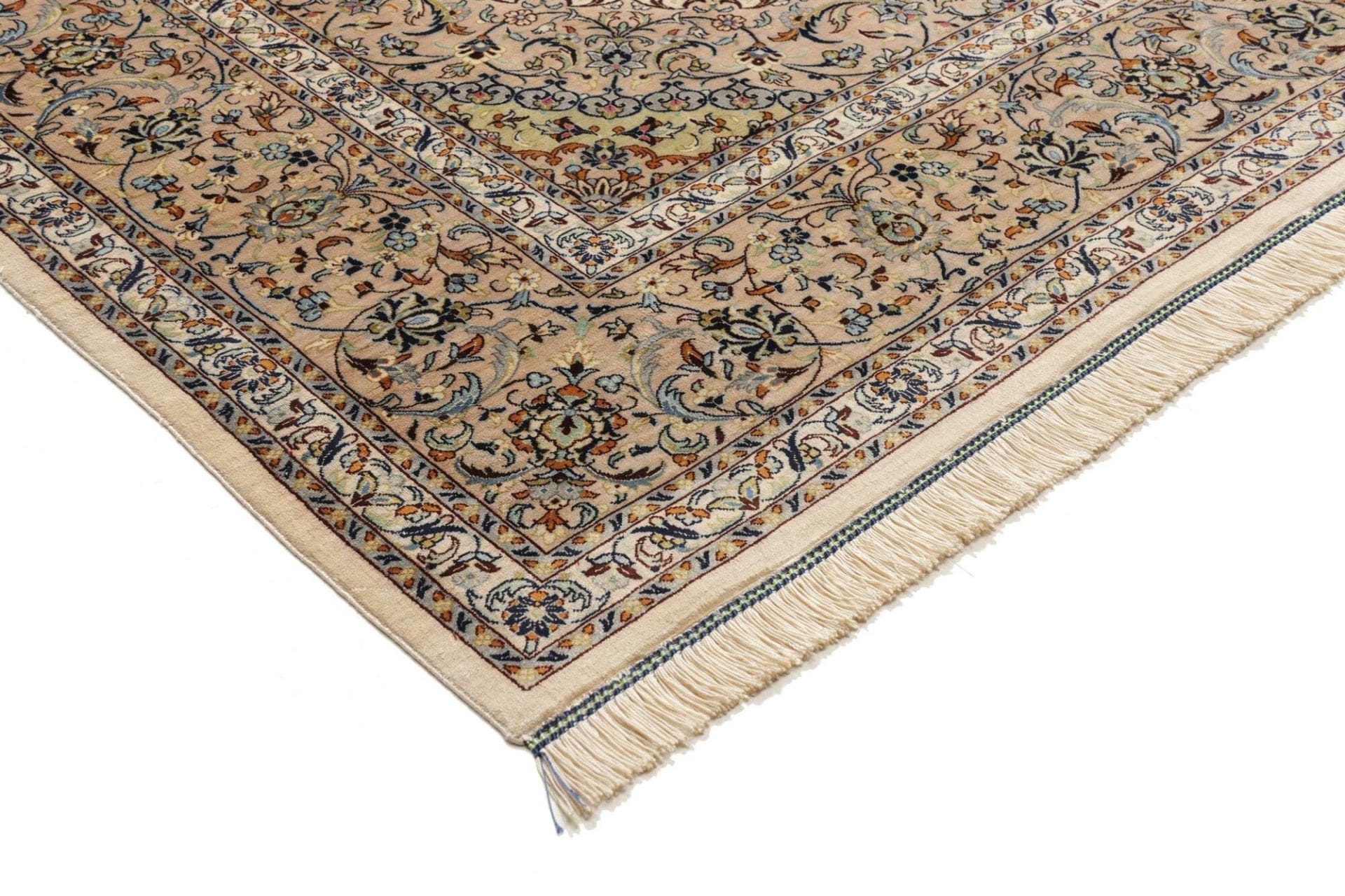 Handgeknüpfter Ghom Perserteppich, 197 × 250 cm, Seide