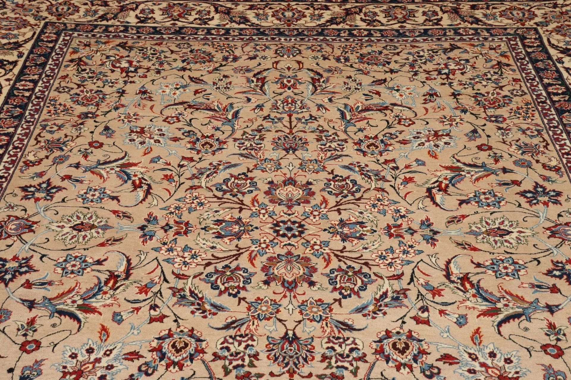 Kashan Perserteppich aus Iran, 311 × 480 cm