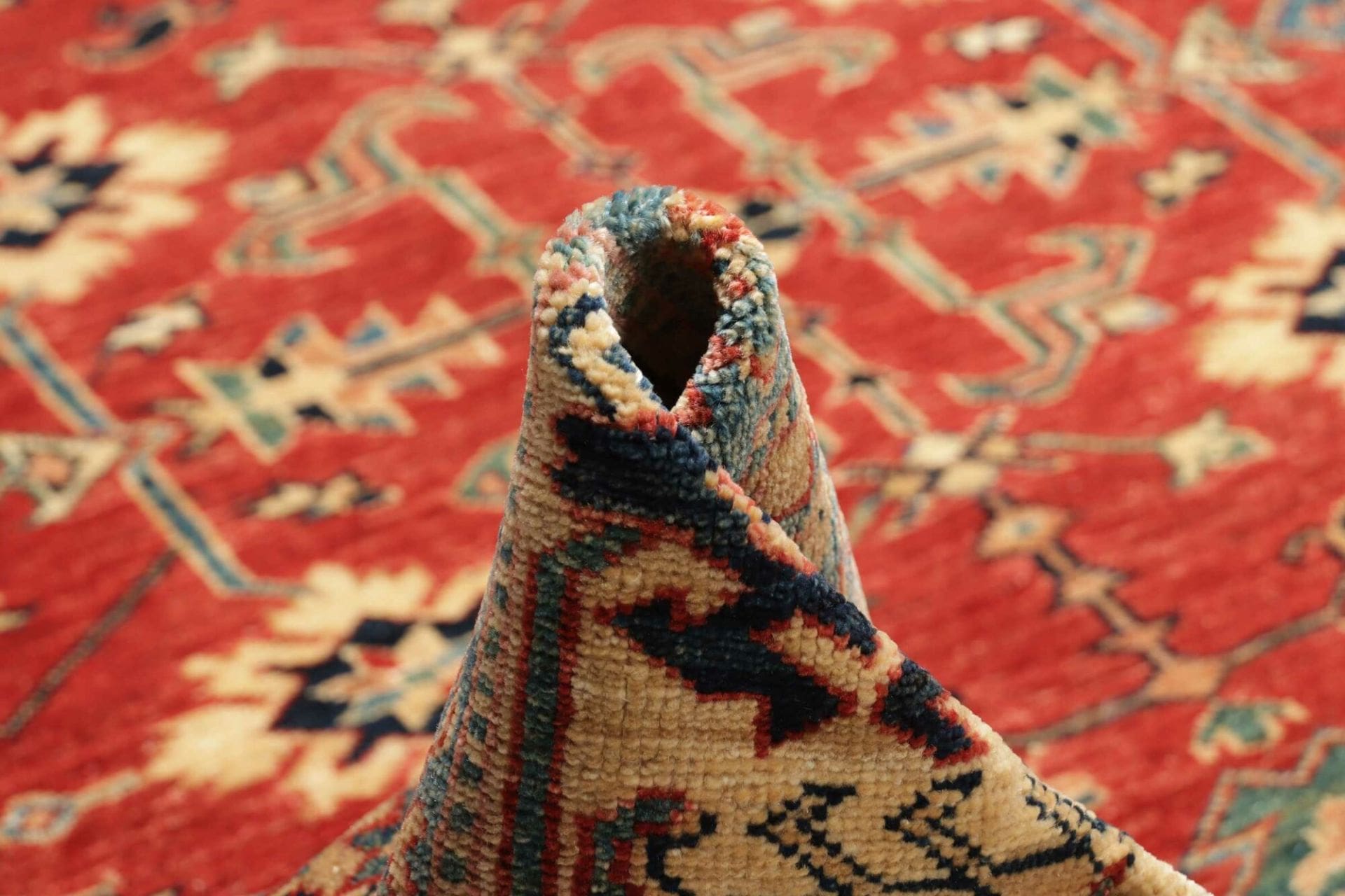 kazak-teppich-281-x-354-cm-geometrische-muster-handgeknupft-9 Handgeknüpfter Kazak Orientteppich 281 × 354 cm