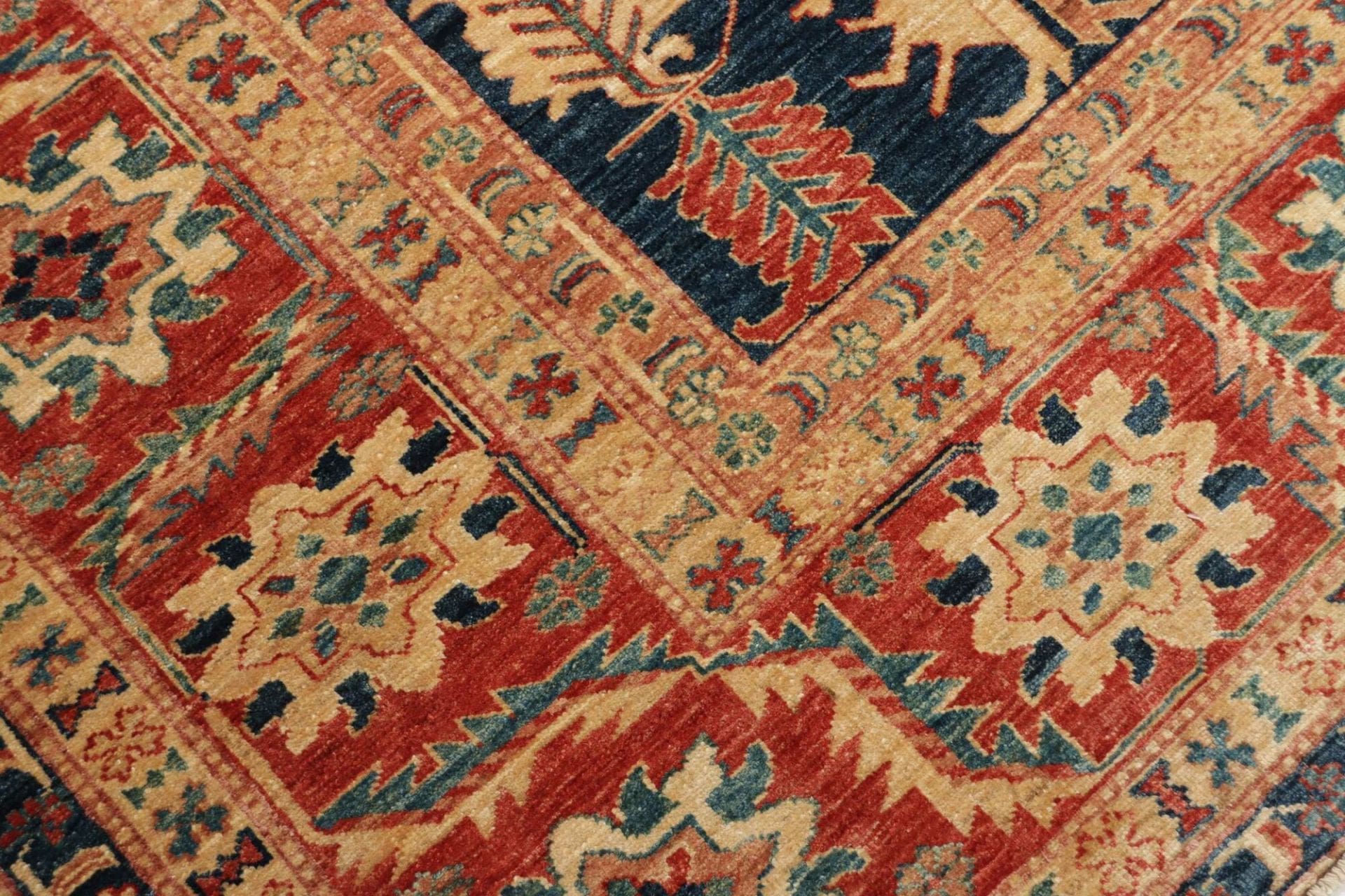 kazak-orientteppich-252-x-303-cm-handgeknupft-schurwolle-geometrisch-5 Kazak Orientteppich aus Pakistan, 252 × 303 cm