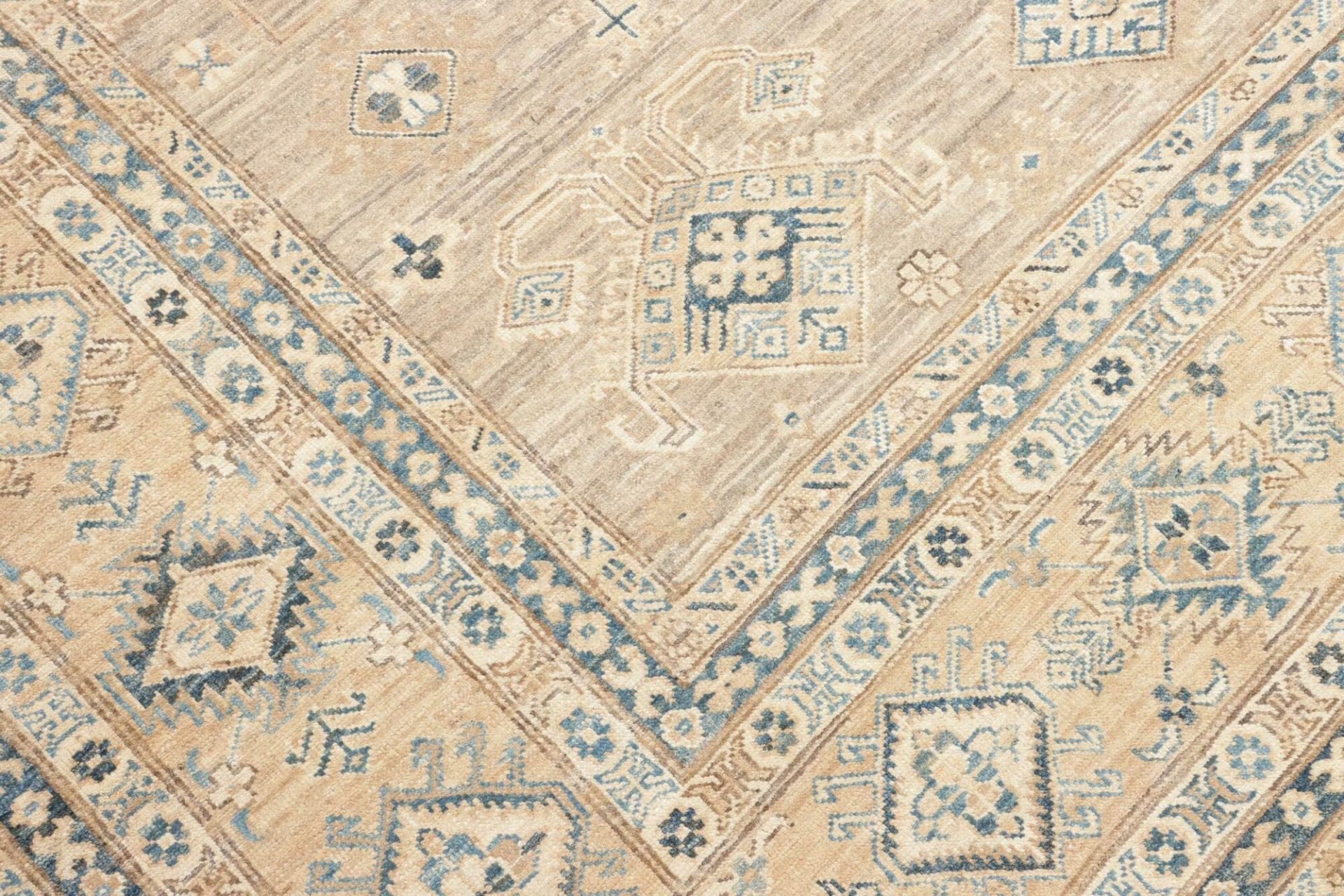 kazak-teppich-251-x-309-cm-geometrisches-muster-handgeknupft-5 Handgeknüpfter Kazak Orientteppich 251 × 309 cm