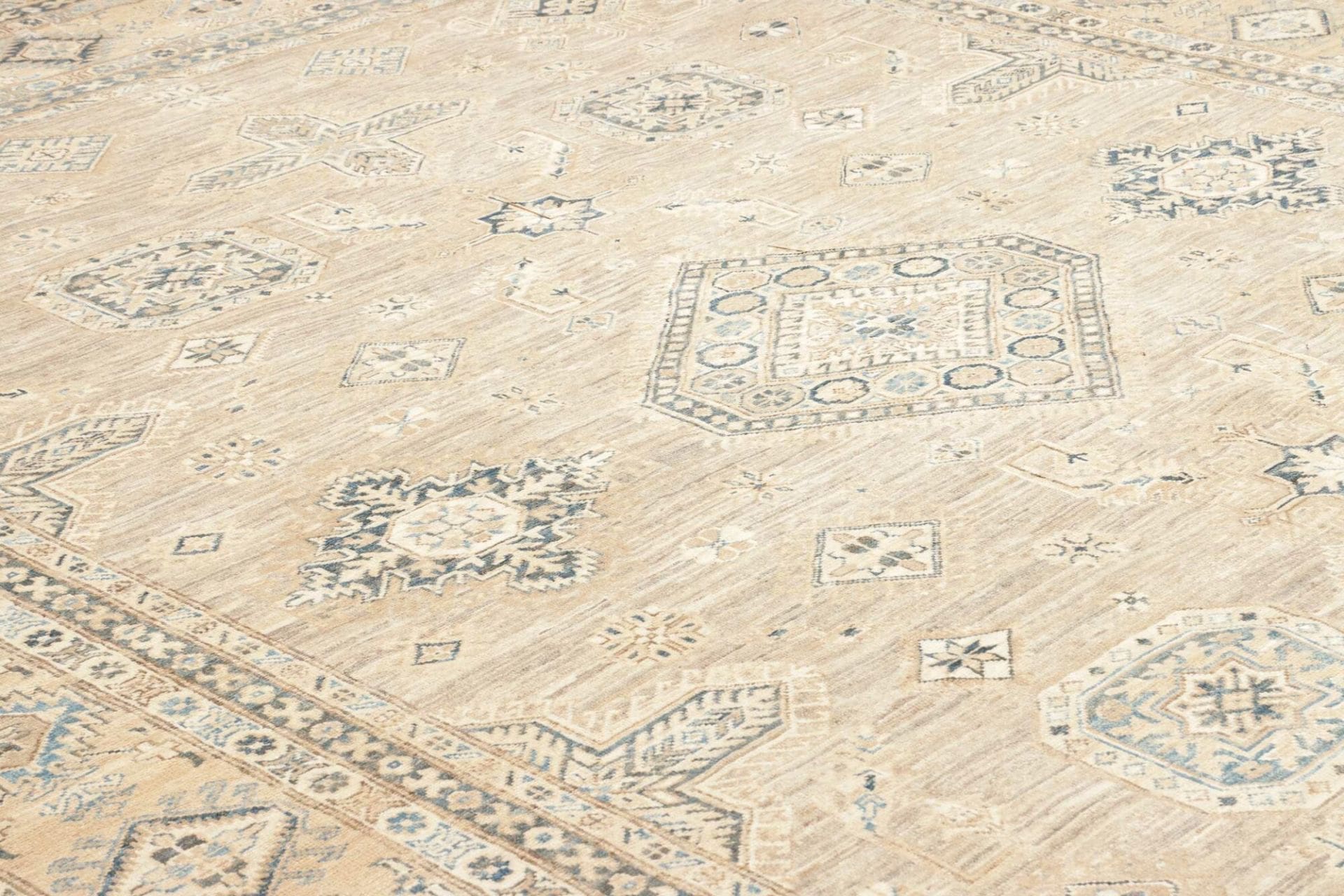 kazak-teppich-251-x-309-cm-geometrisches-muster-handgeknupft-6 Handgeknüpfter Kazak Orientteppich 251 × 309 cm