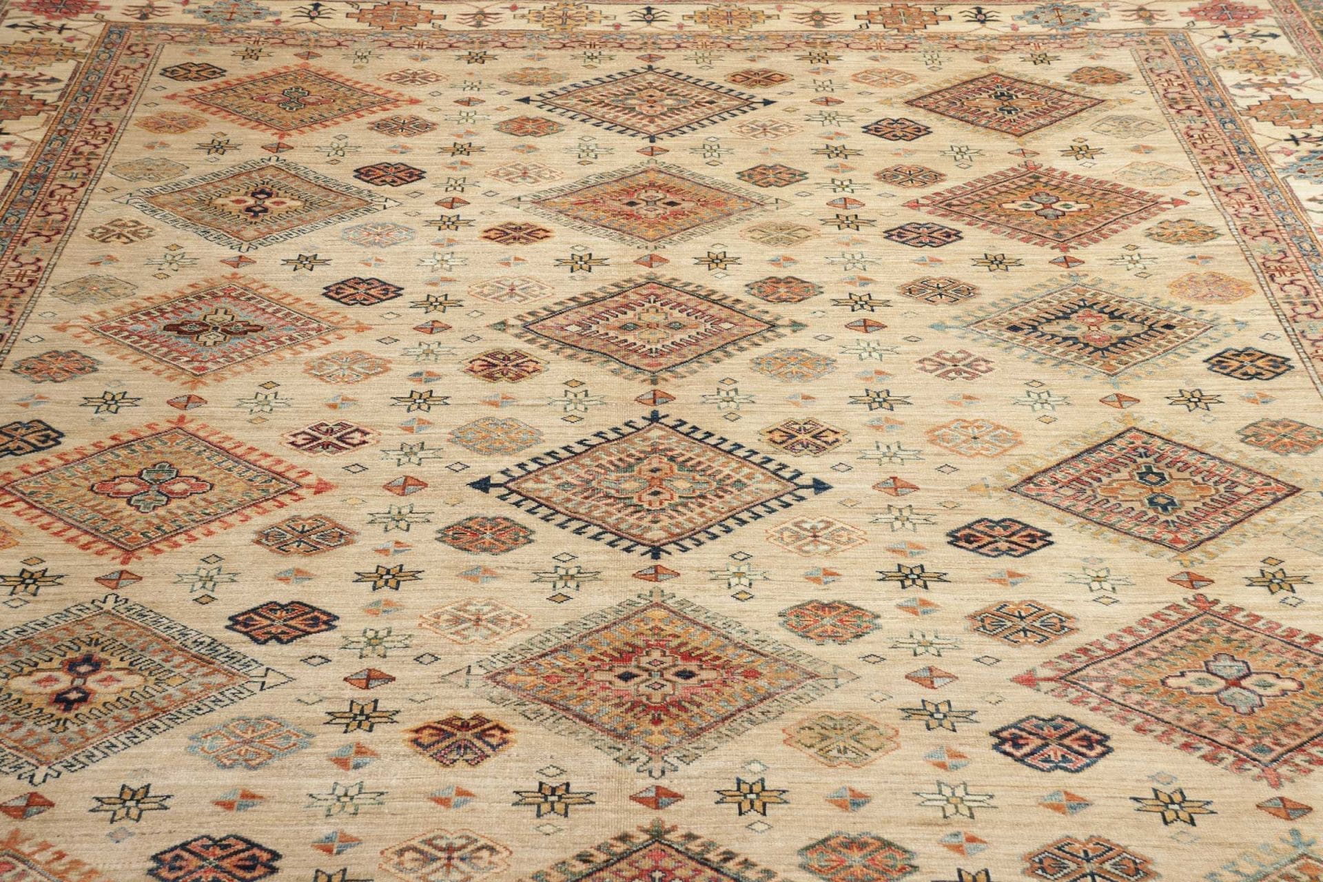 kazak-teppich-280-x-370-cm-geometrische-muster-handgeknupft-8 Handgeknüpfter Kazak Orientteppich, 280 × 370 cm, Wolle