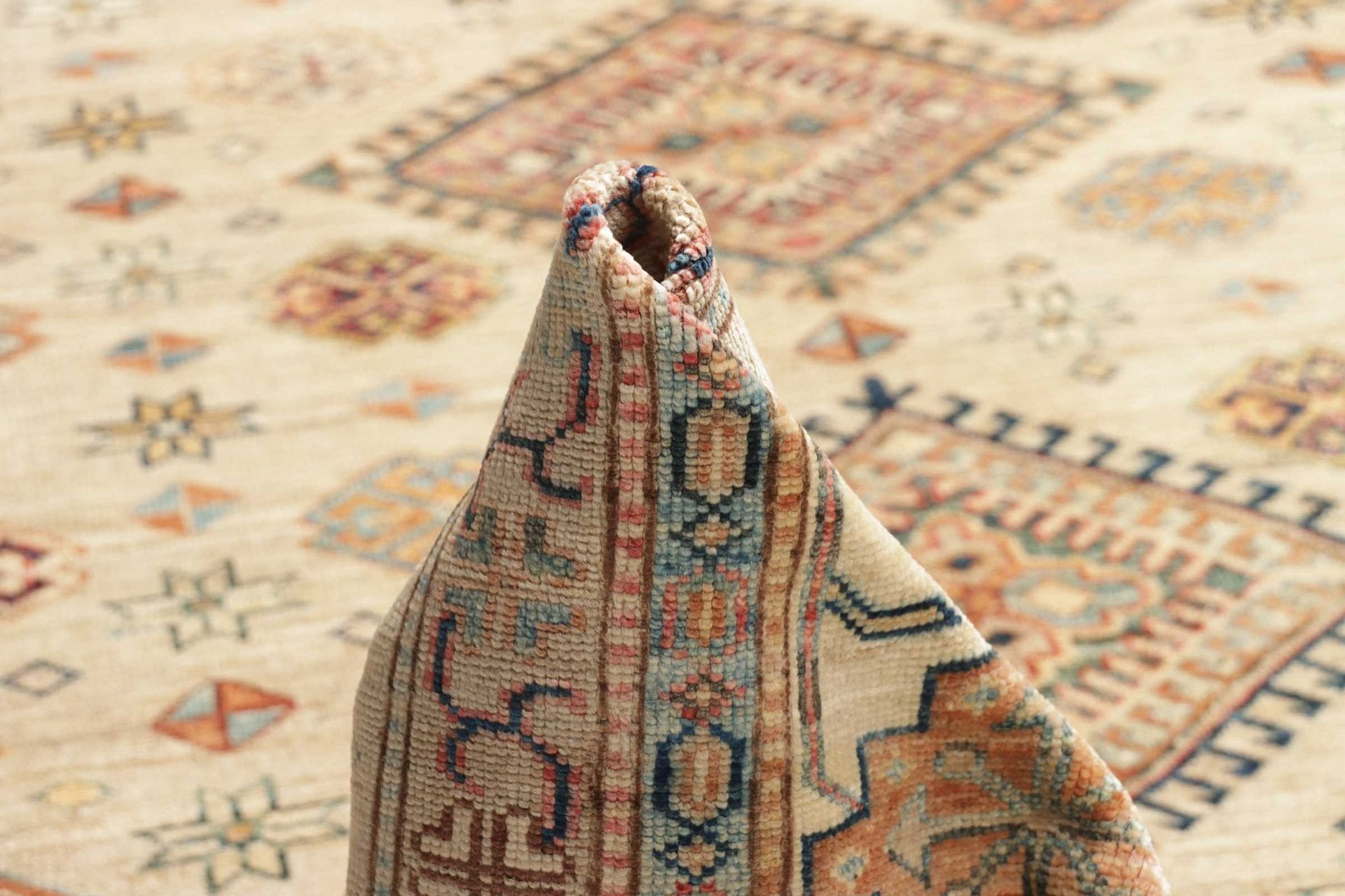 kazak-teppich-280-x-370-cm-geometrische-muster-handgeknupft-9 Handgeknüpfter Kazak Orientteppich, 280 × 370 cm, Wolle