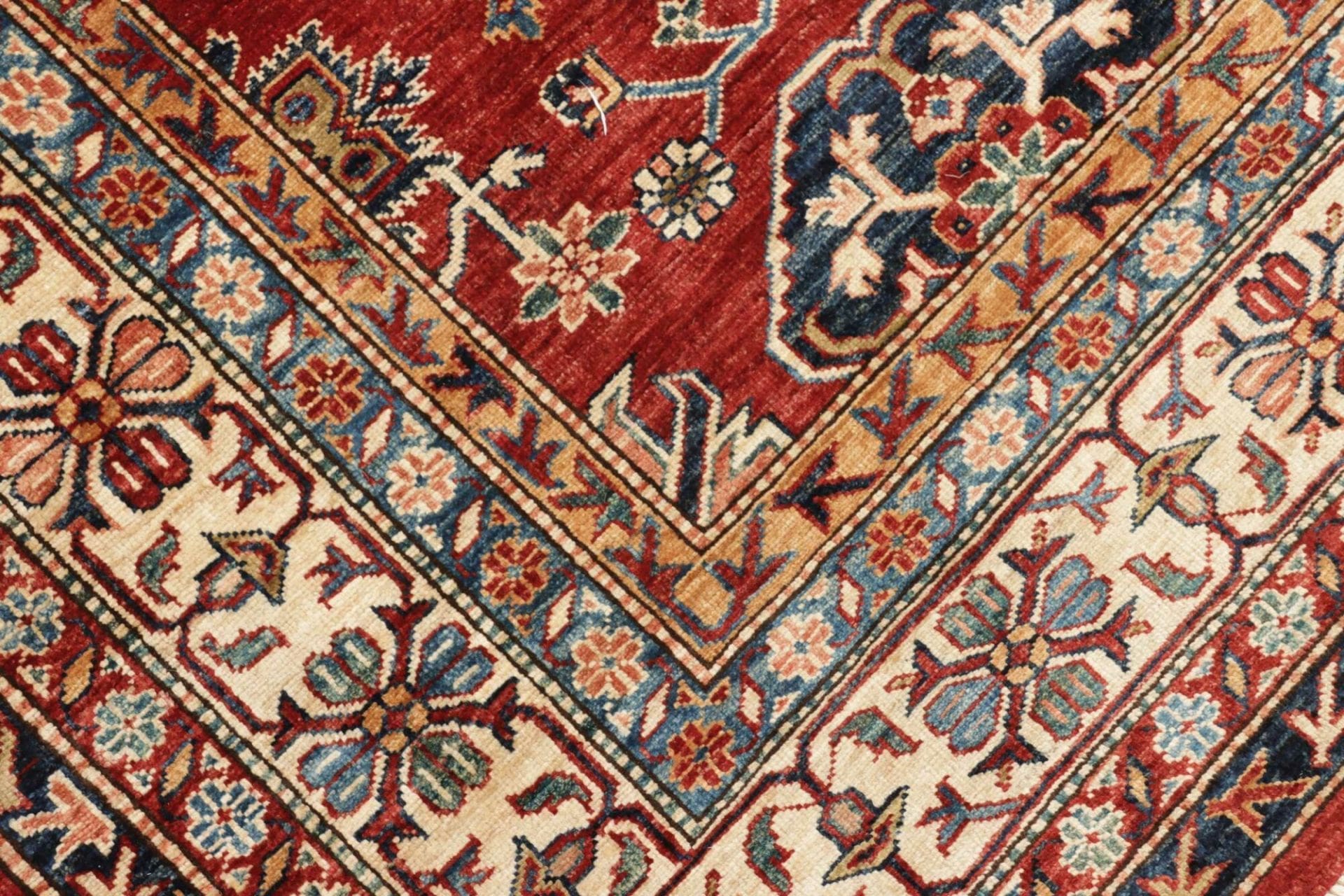 Kazak Orientteppich aus Pakistan, 245 × 318 cm