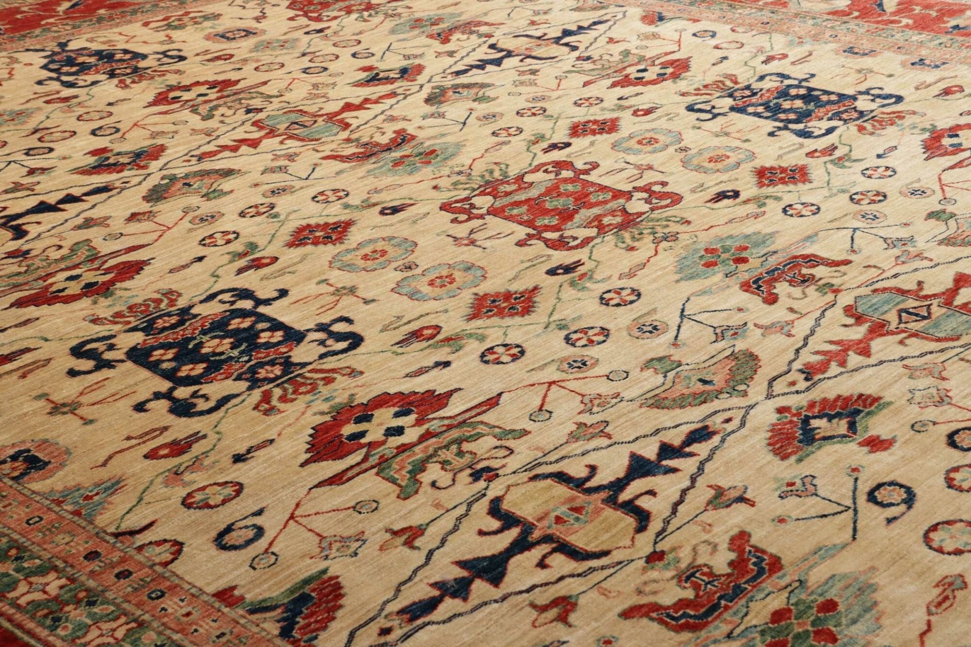 Kazak Orientteppich aus Pakistan, 311 × 375 cm