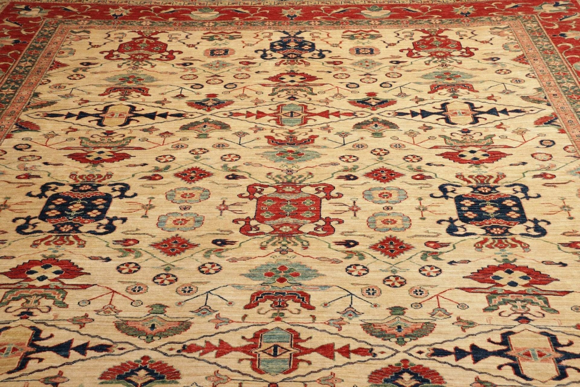 Kazak Orientteppich aus Pakistan, 311 × 375 cm